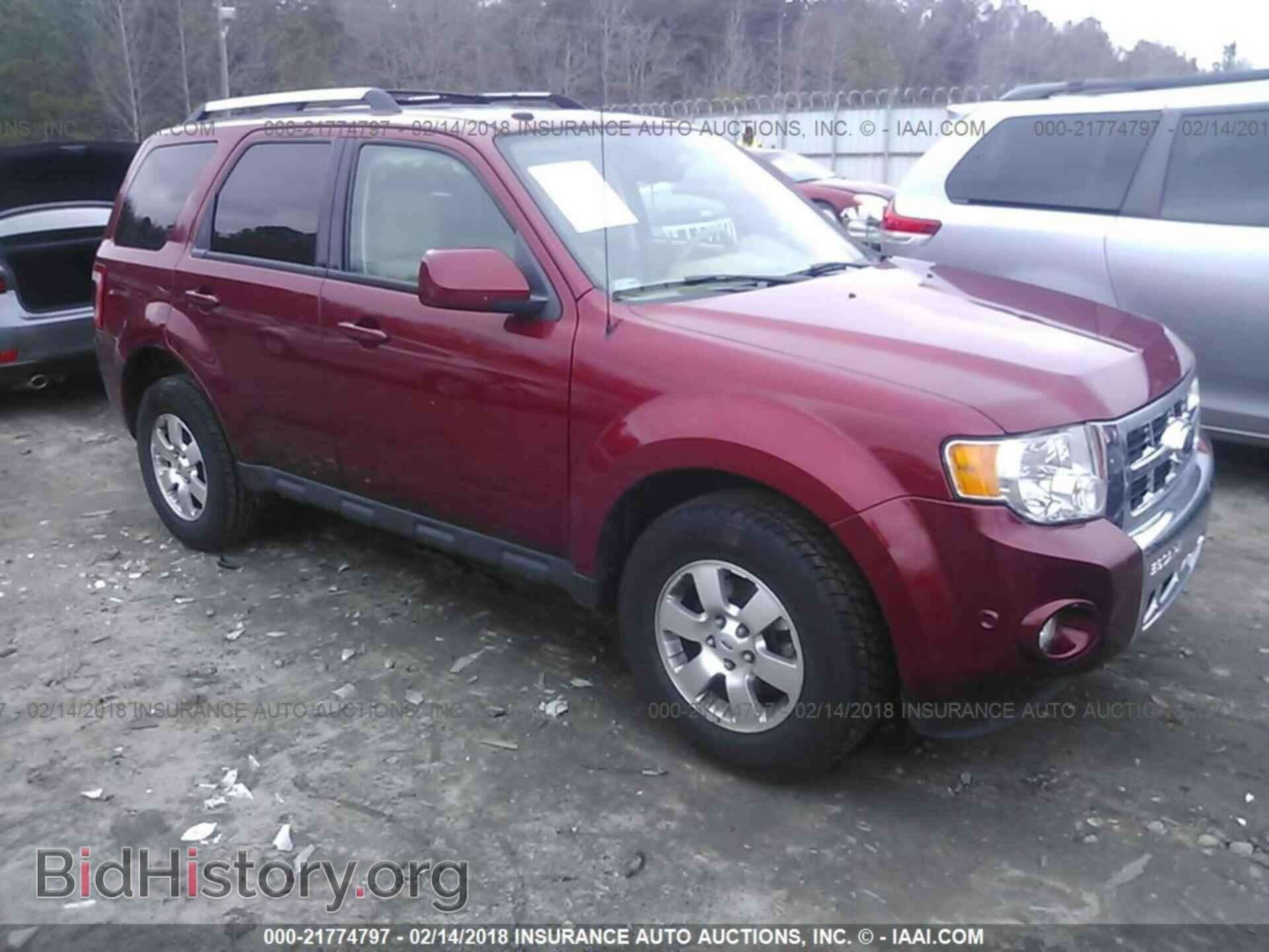 Photo 1FMCU0EG1CKB38500 - Ford Escape 2012