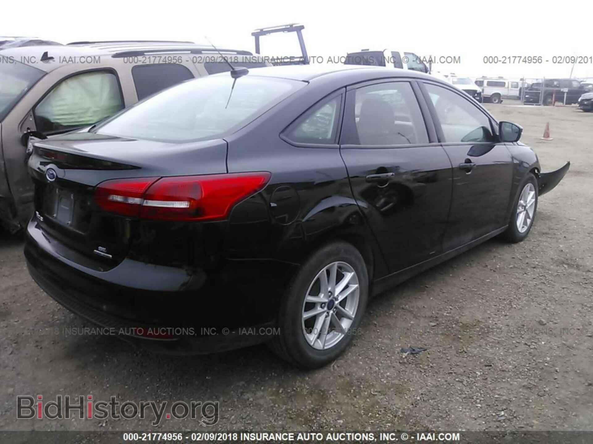 2016 Ford Focus - VIN: 1FADP3F20GL360178 - Фото 4