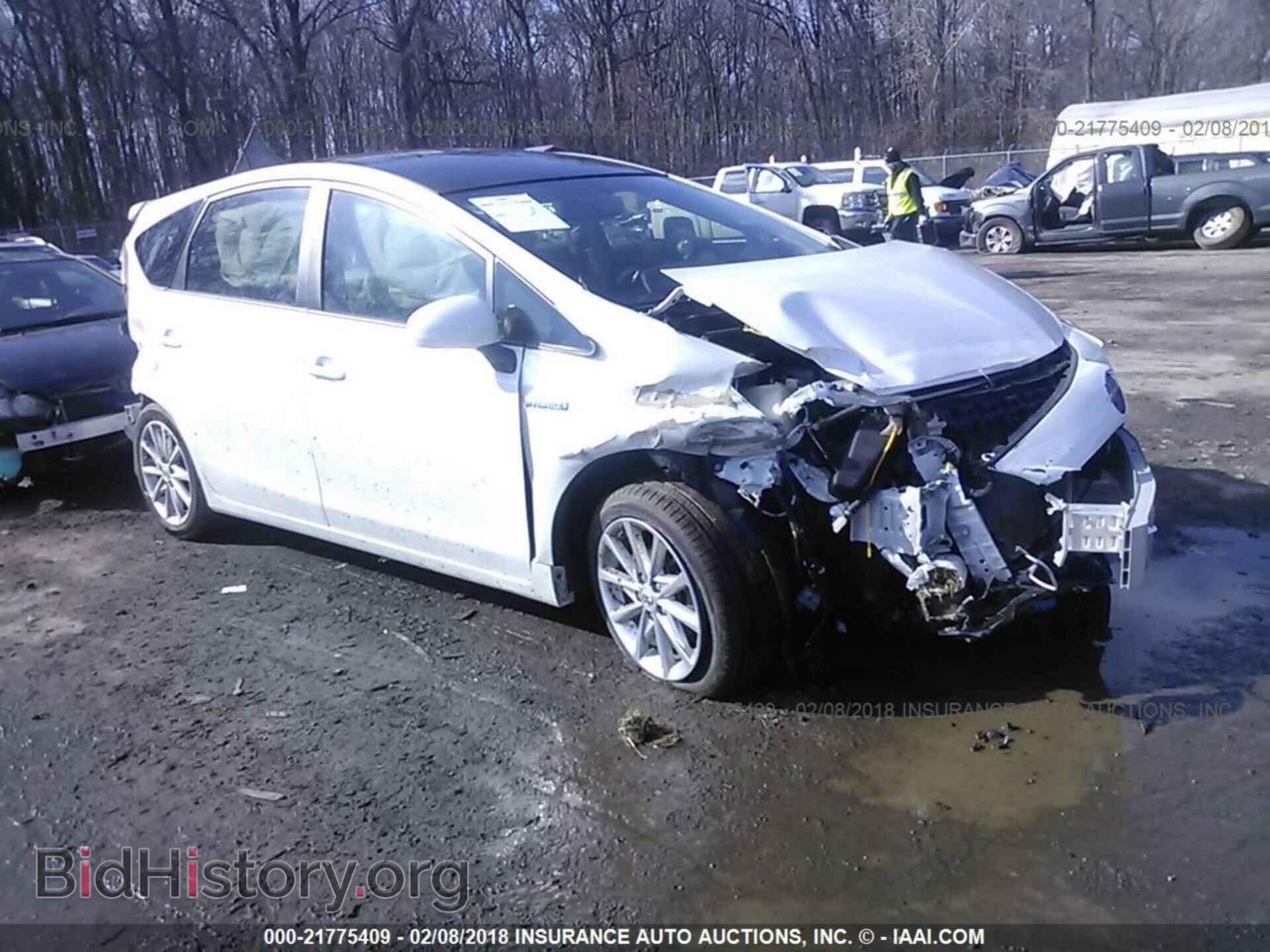 Фотография JTDZN3EU0D3232298 - Toyota Prius v 2013