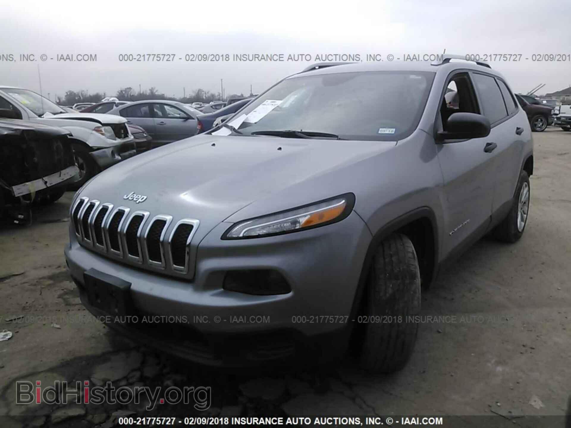 2015 Jeep Cherokee - VIN: 1C4PJLAB0FW620477 - Фото 2