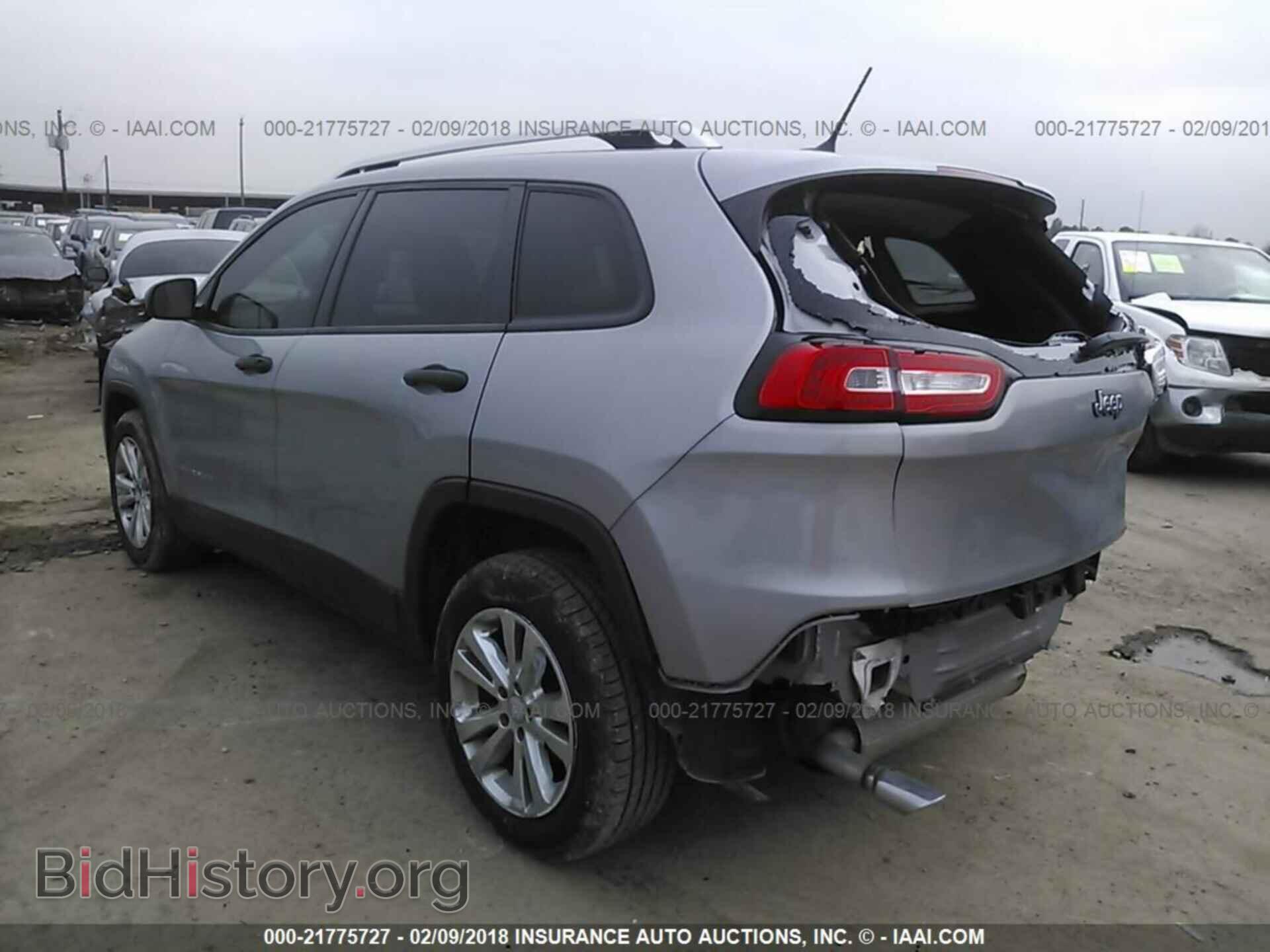 2015 Jeep Cherokee - VIN: 1C4PJLAB0FW620477 - Фото 3