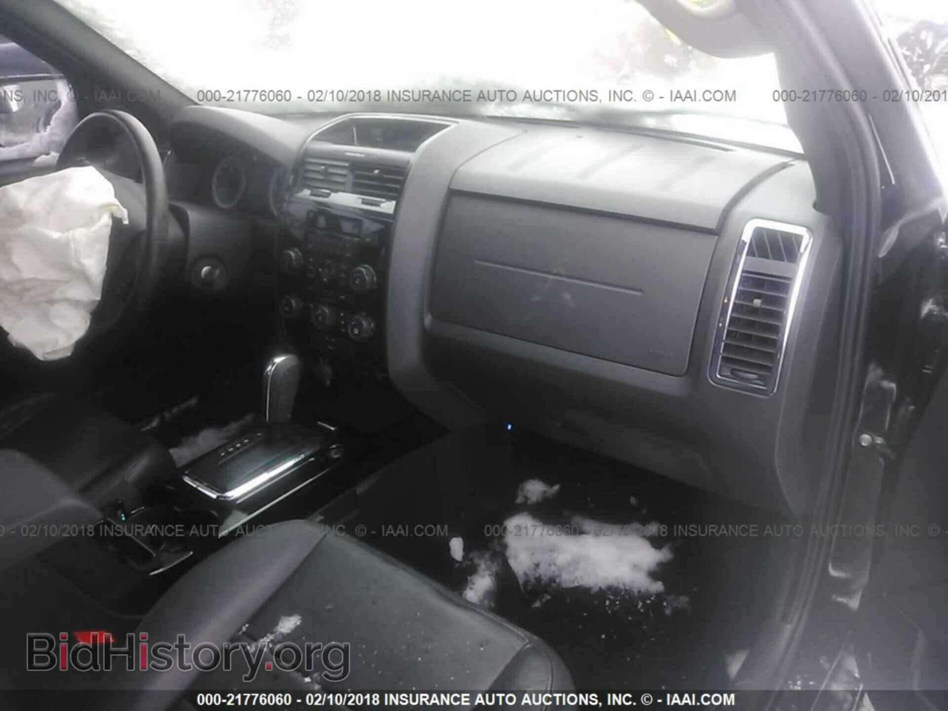 2011 Ford Escape - VIN: 1FMCU0EG2BKB01941 - Photo 5