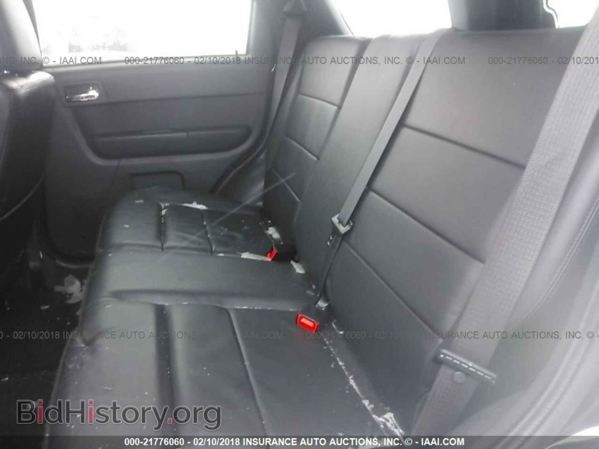 2011 Ford Escape - VIN: 1FMCU0EG2BKB01941 - Photo 8