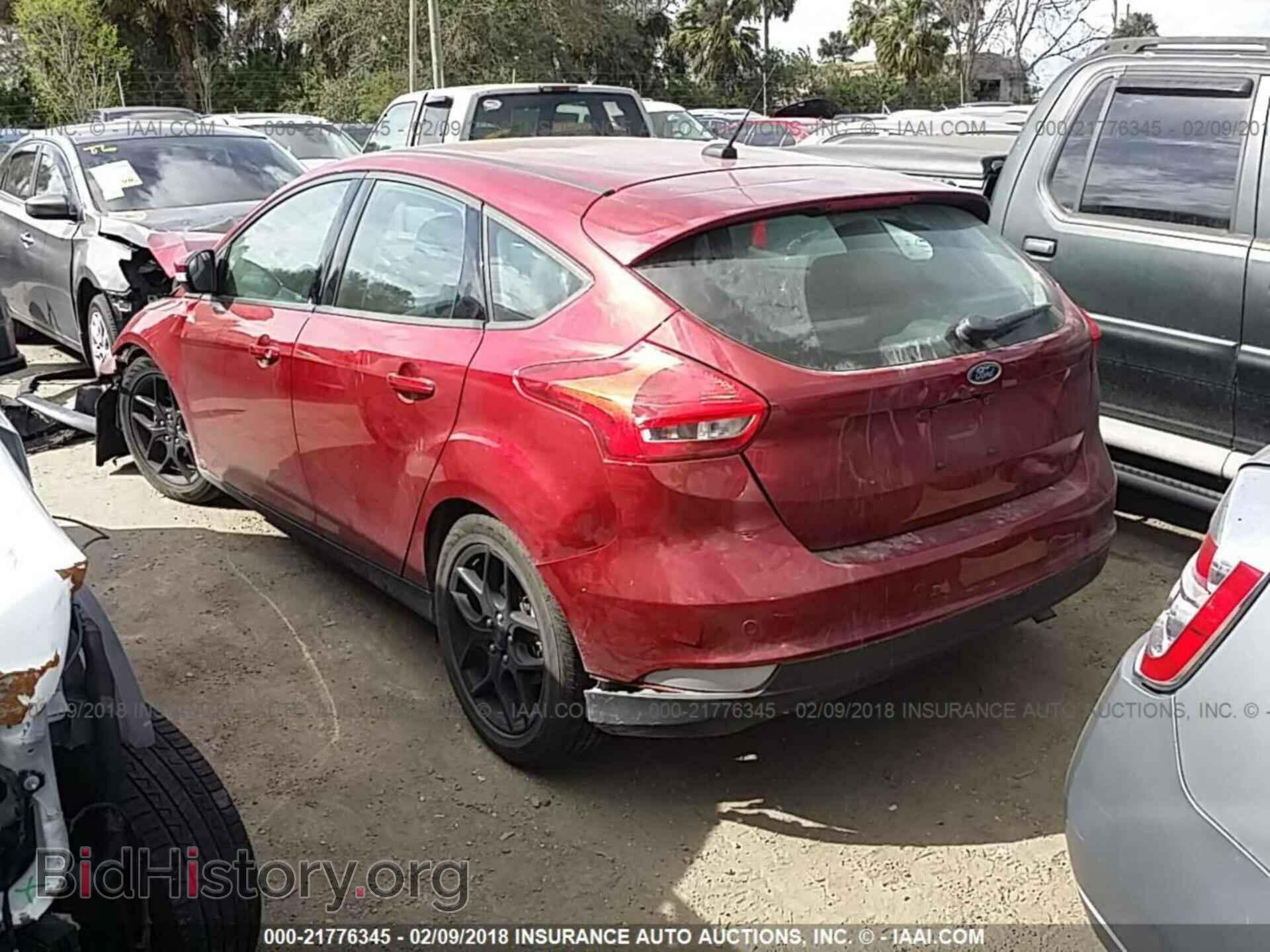 2016 Ford Focus - VIN: 1FADP3K26GL323951 - Фото 3