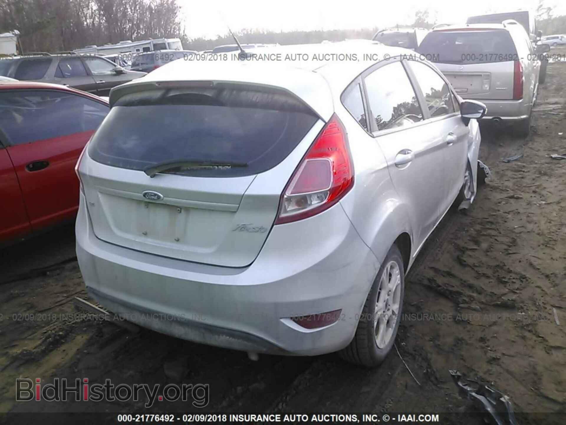 2015 Ford Fiesta - VIN: 3FADP4EJ6FM205016 - Фото 4