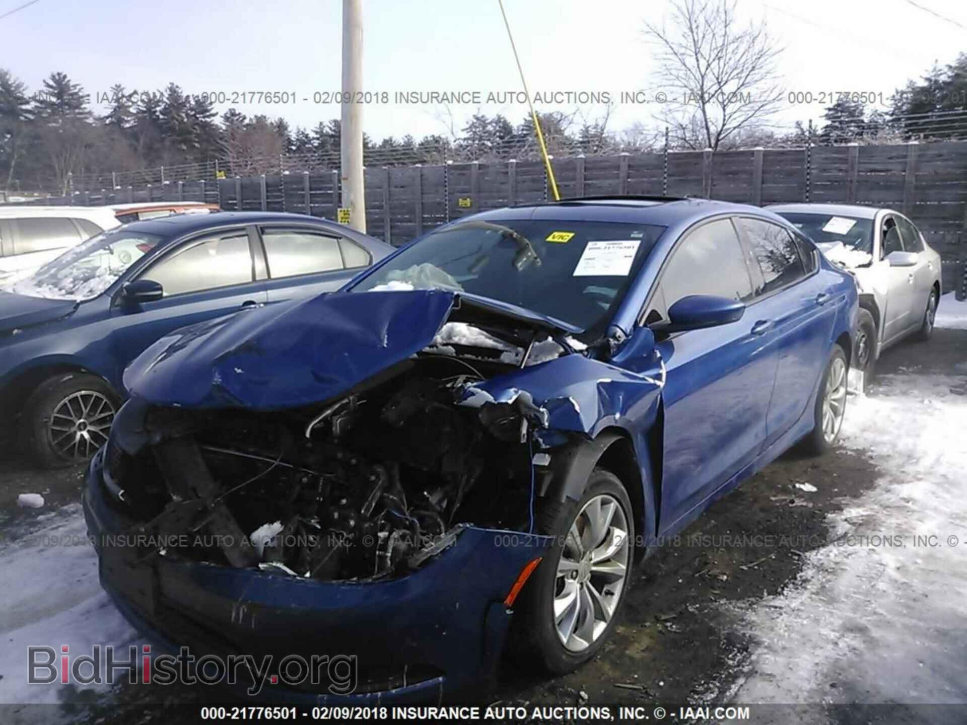 2015 Chrysler 200 - VIN: 1C3CCCDG7FN648738 - Фото 2