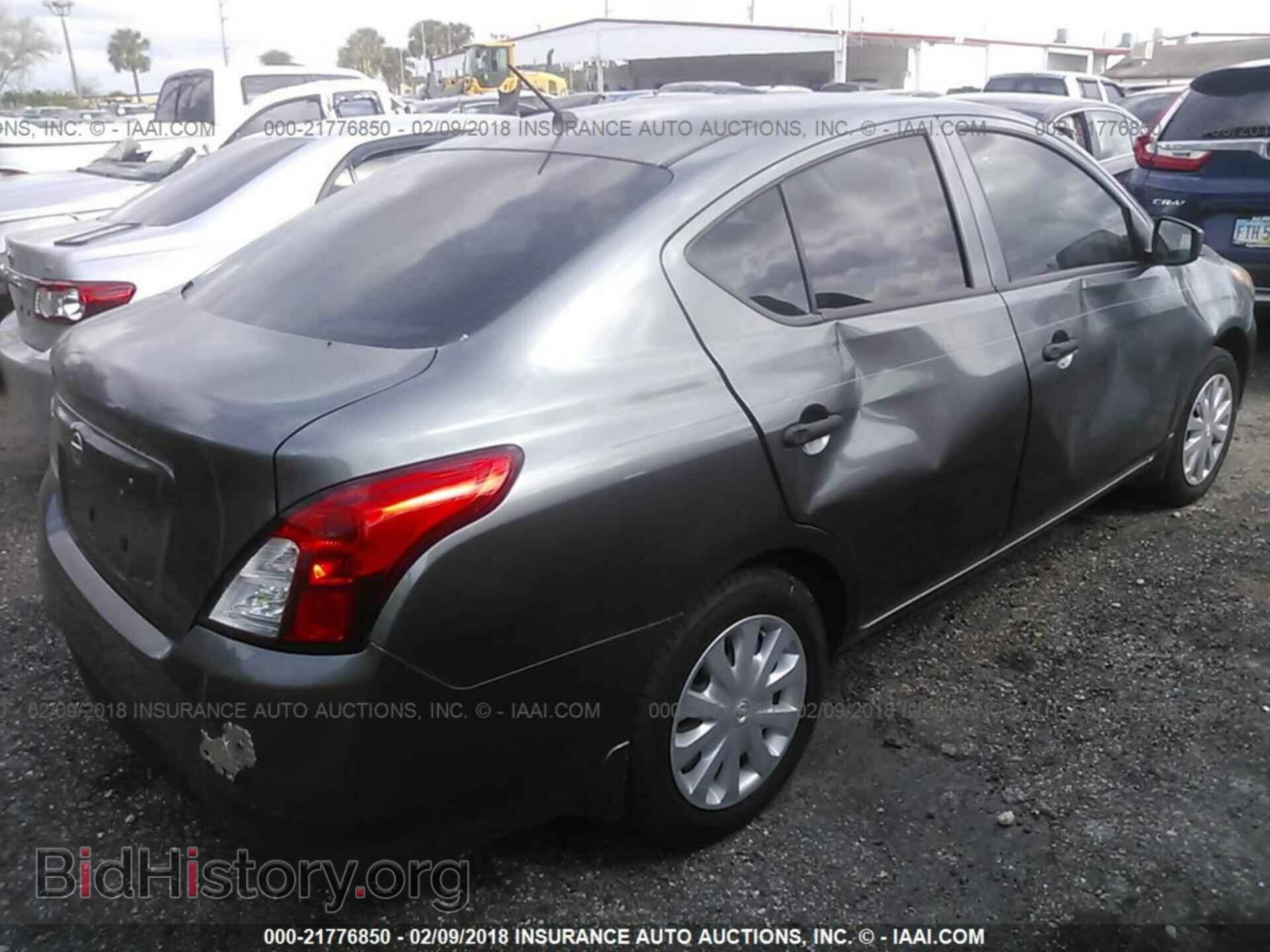 2016 Nissan Versa - VIN: 3N1CN7AP2GL857892 - Photo 4