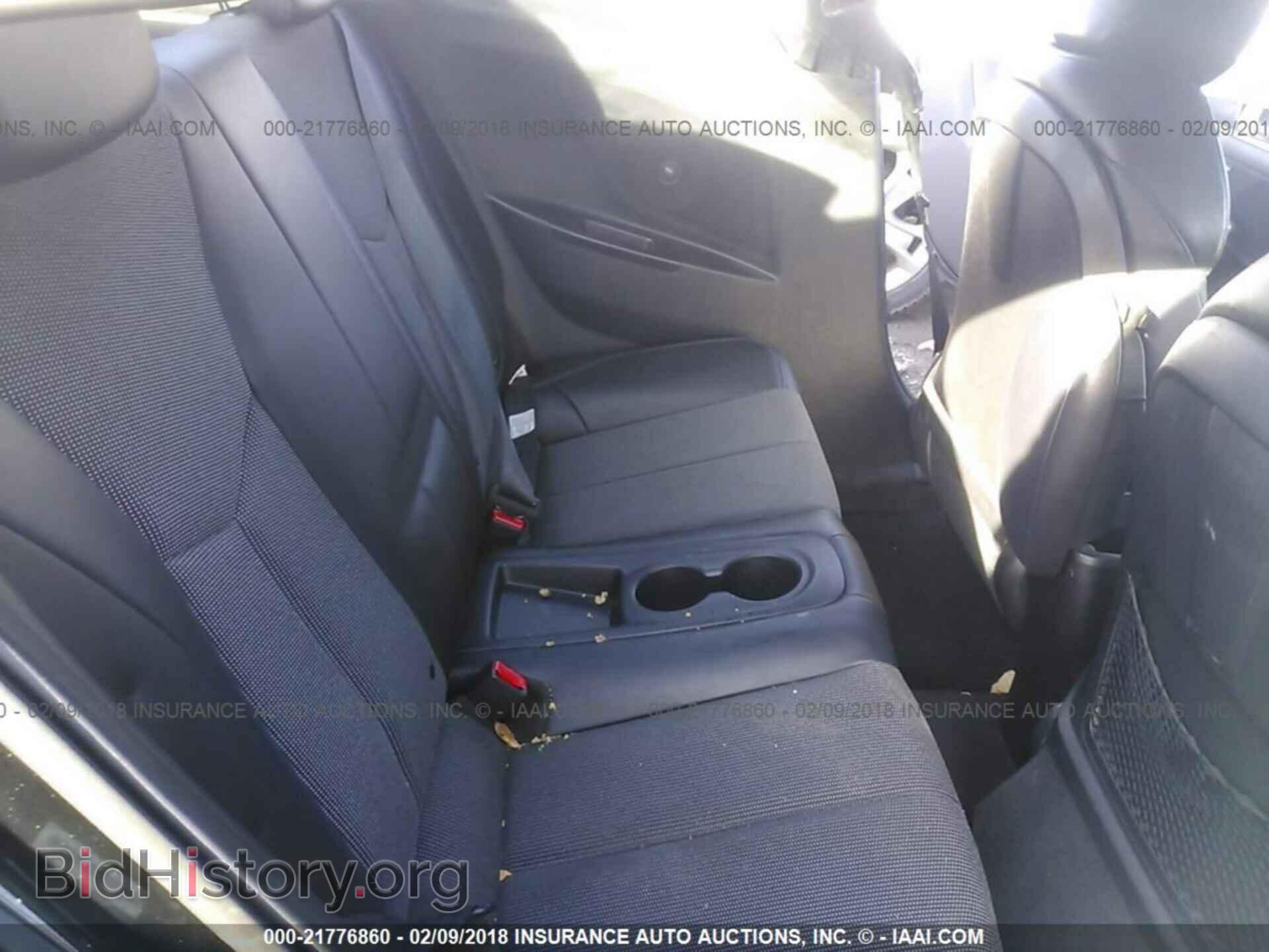 2012 Hyundai Veloster - VIN: KMHTC6AD6CU071530 - Фото 8