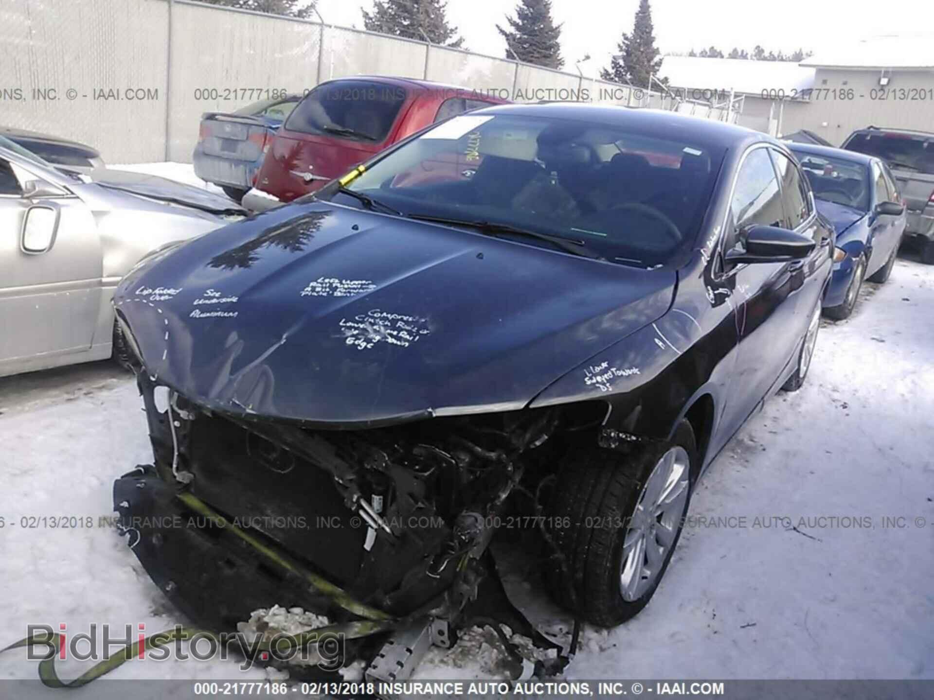 2015 Chrysler 200 - VIN: 1C3CCCAB9FN654033 - Photo 2