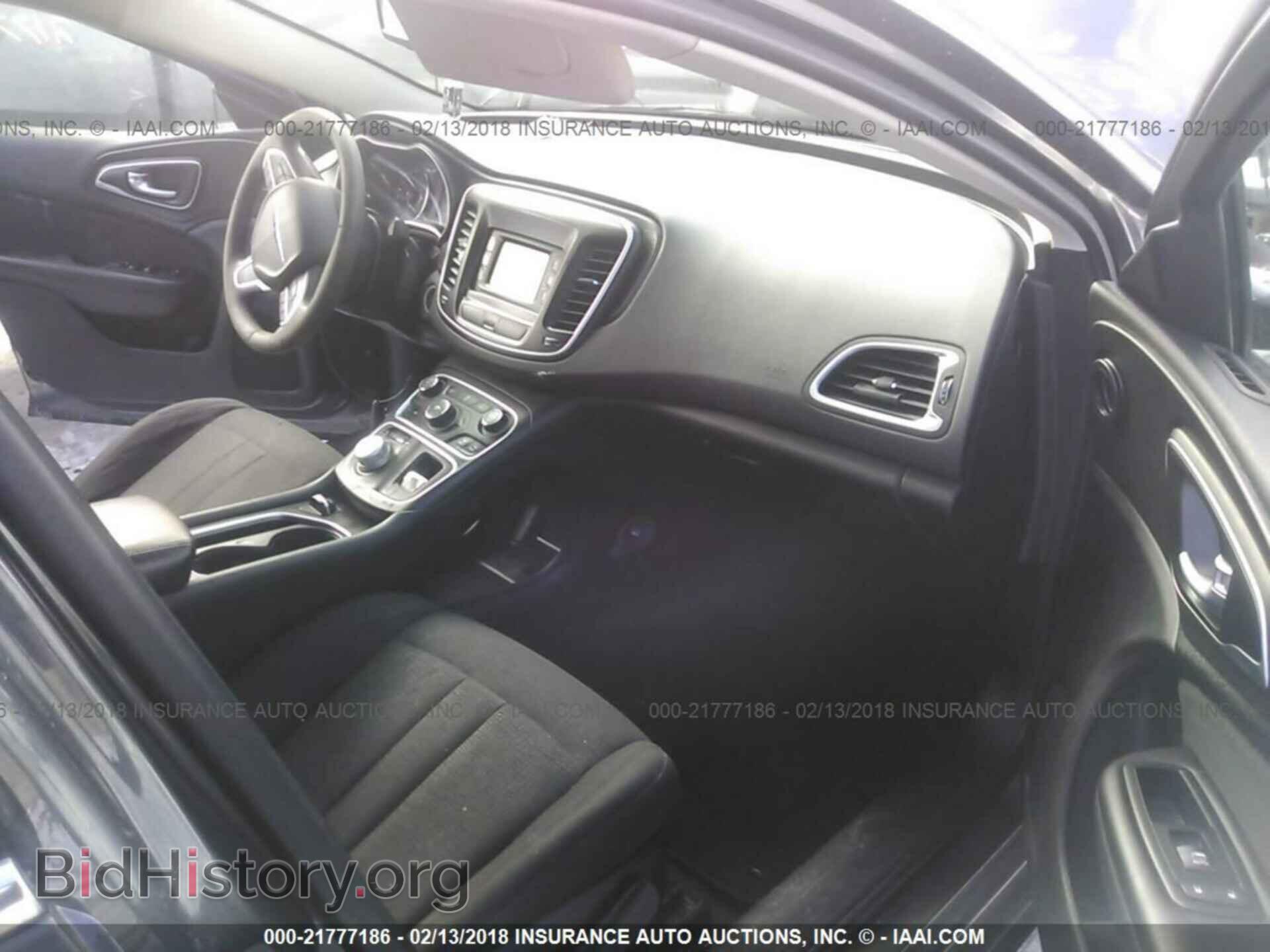 2015 Chrysler 200 - VIN: 1C3CCCAB9FN654033 - Photo 5