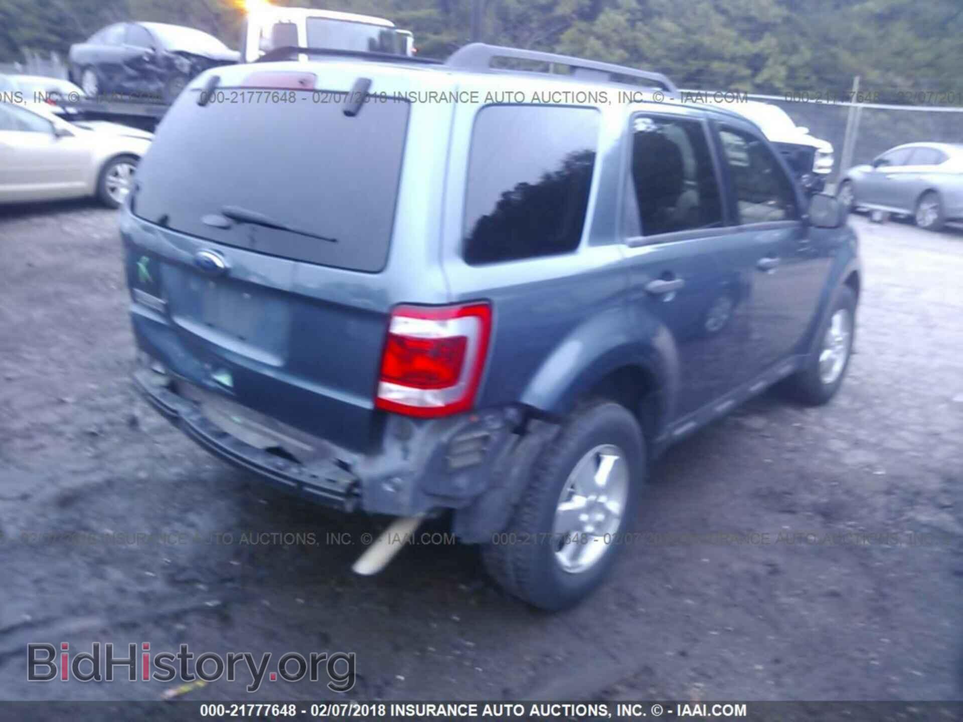 2012 Ford Escape - VIN: 1FMCU0D7XCKA64303 - Photo 4