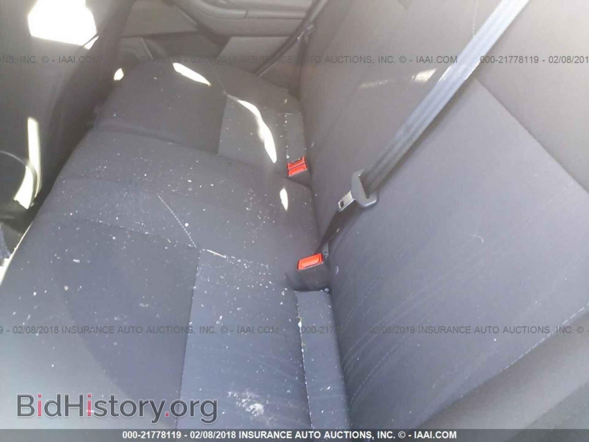 2016 Ford Focus - VIN: 1FADP3K27GL355100 - Photo 8