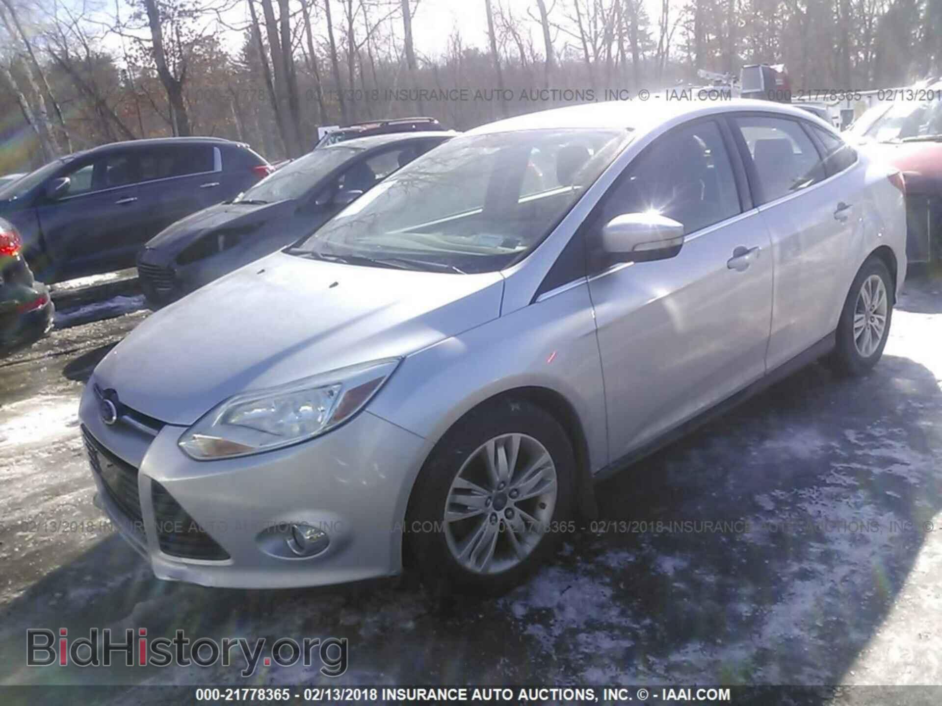 2012 Ford Focus - VIN: 1FAHP3H27CL218774 - Photo 2