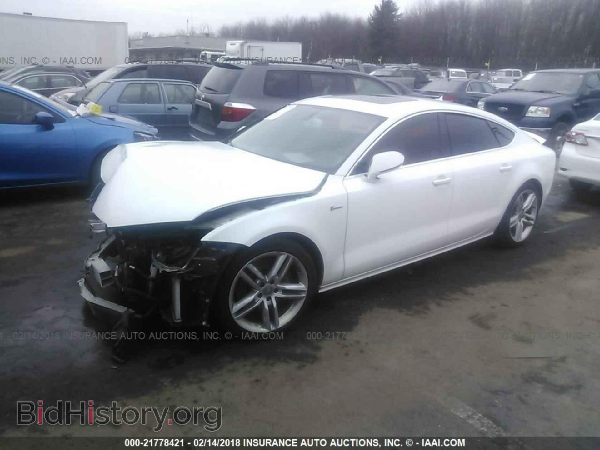 2012 Audi A7 - VIN: WAUYGAFC8CN081484 - Photo 2