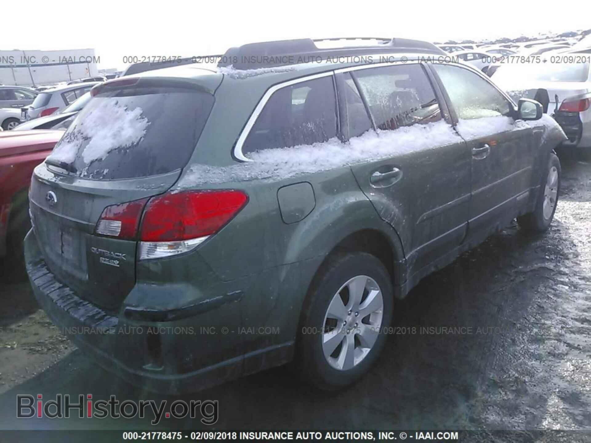 2011 Subaru Outback - VIN: 4S4BRBCC4B3330477 - Фото 4