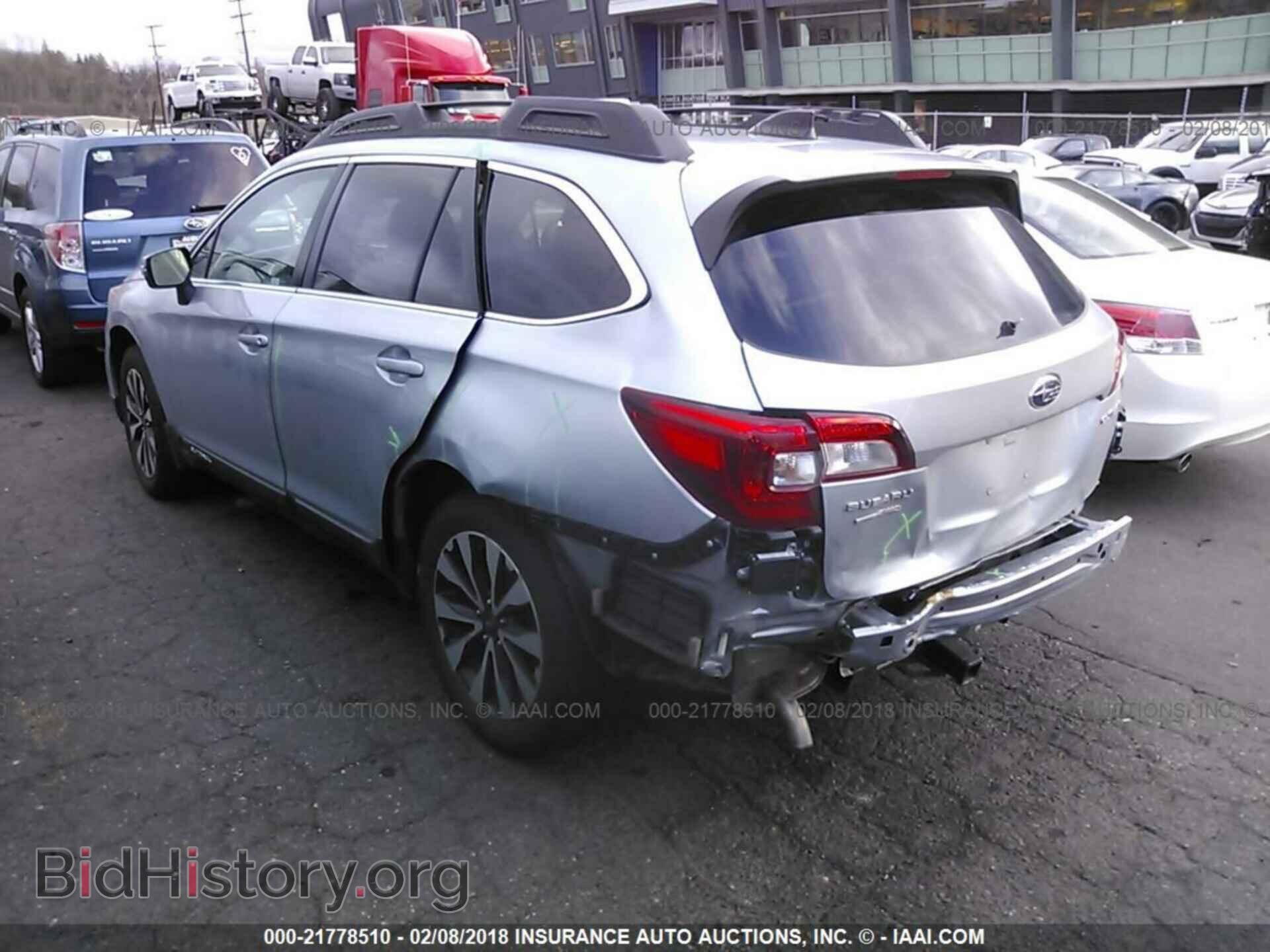2016 Subaru Outback - VIN: 4S4BSBLC2G3215906 - Фото 3