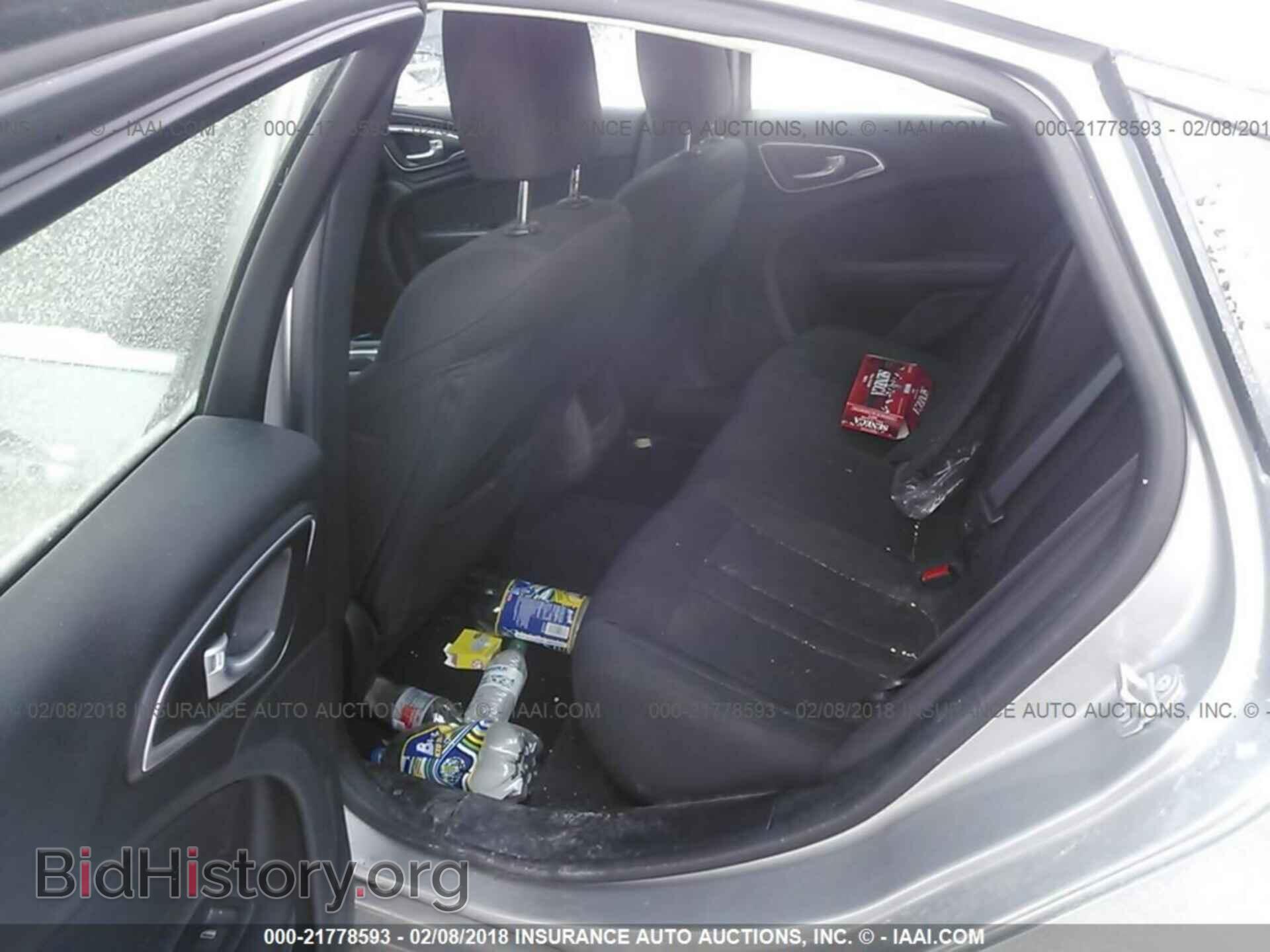 2015 Chrysler 200 - VIN: 1C3CCCAB0FN681525 - Photo 8