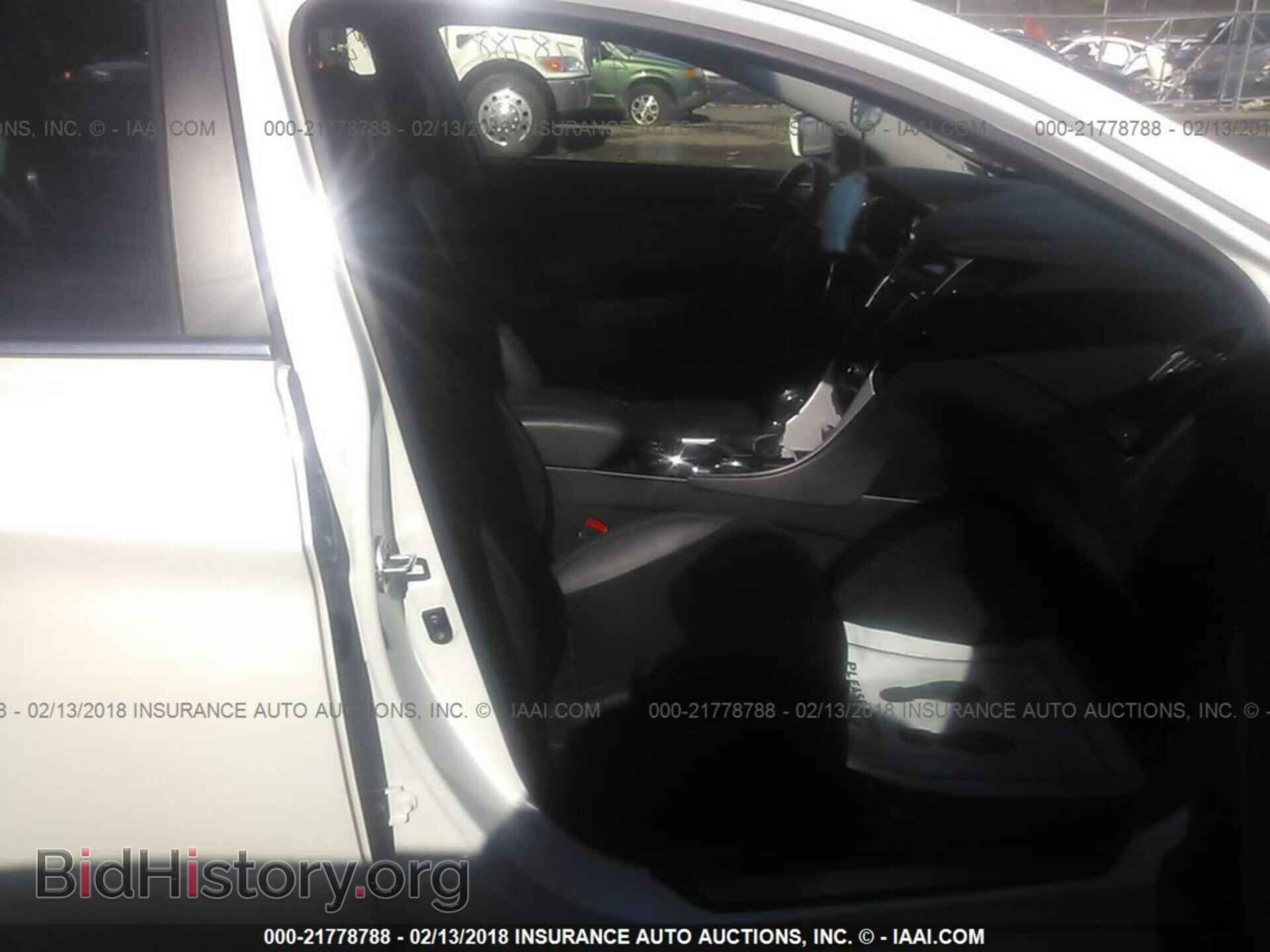 2012 Hyundai Sonata - VIN: 5NPEC4AC4CH310558 - Фото 5