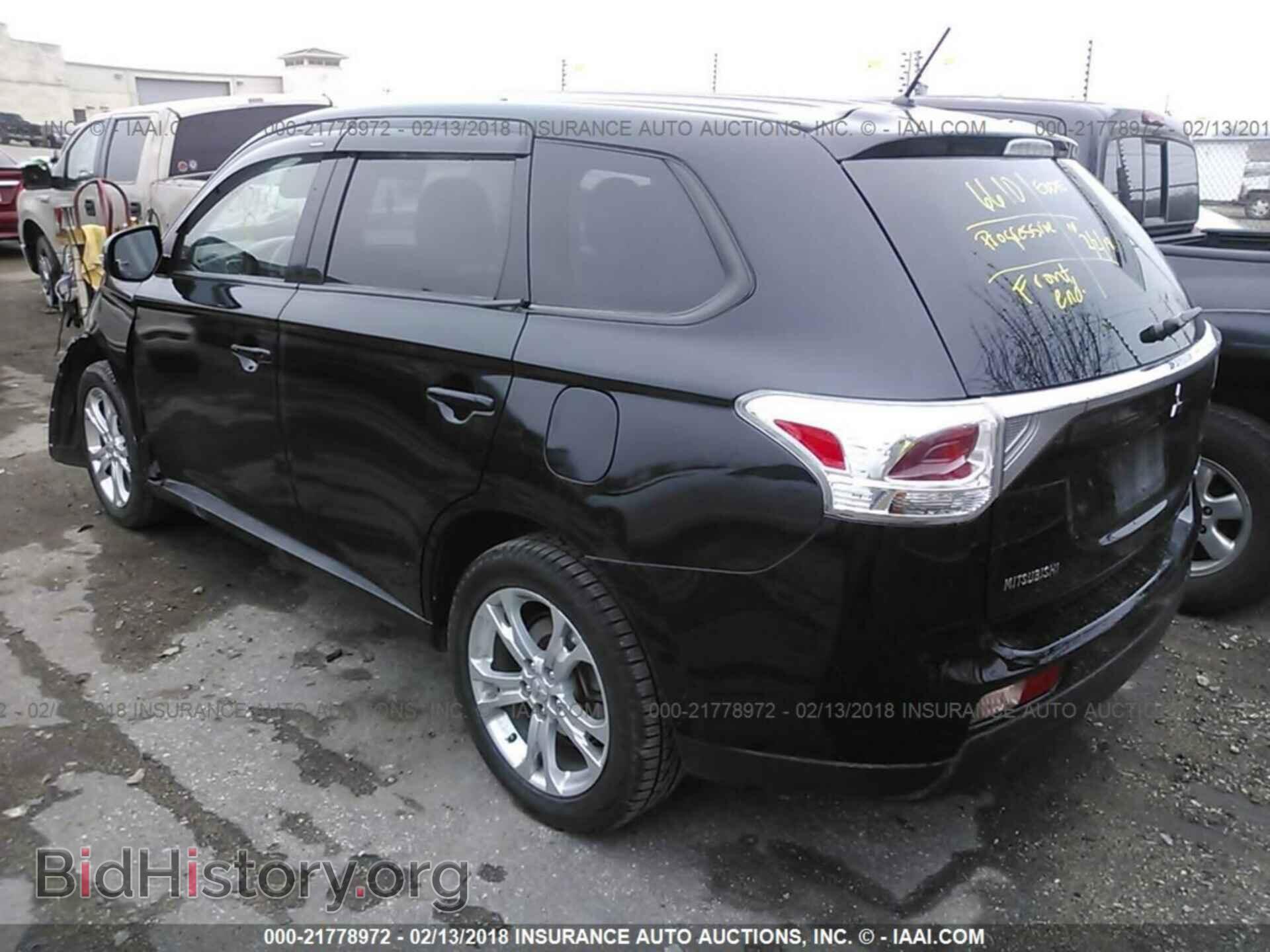 2014 Mitsubishi Outlander - VIN: JA4AD3A32EZ010187 - Фото 3