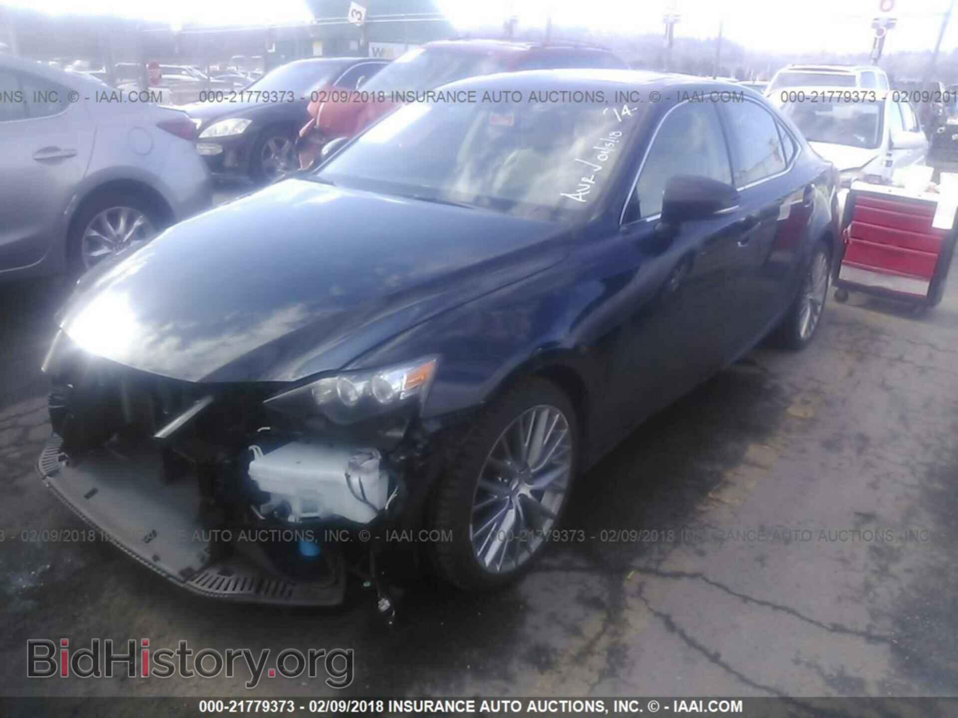 2014 Lexus Is - VIN: JTHBF1D28E5005416 - Photo 2