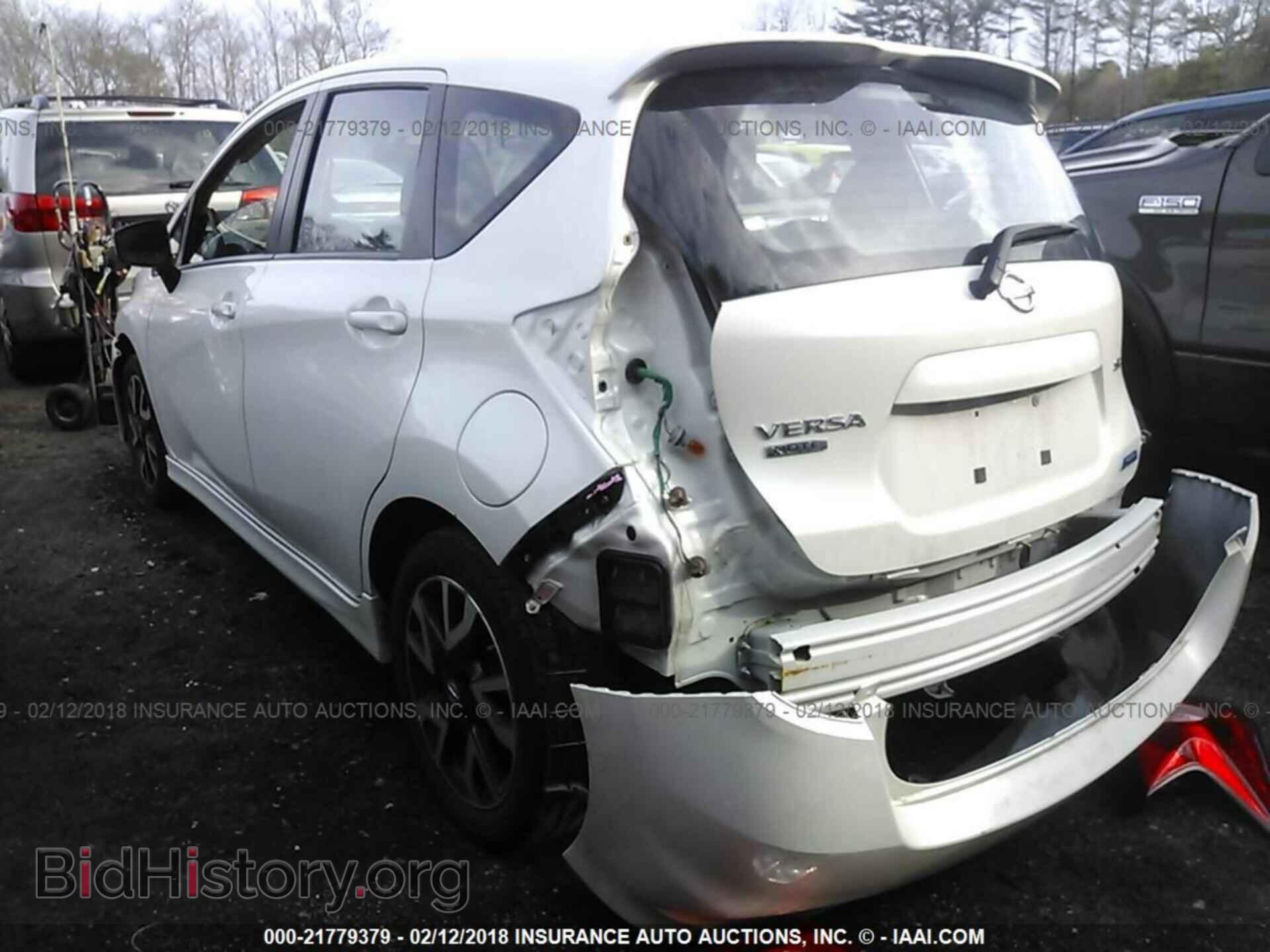 2015 Nissan Versa note - VIN: 3N1CE2CP4FL413203 - Фото 3