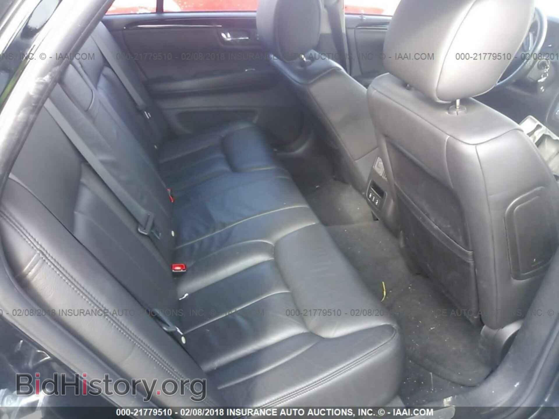2011 Cadillac Dts - VIN: 1G6KH5E68BU120834 - Фото 8