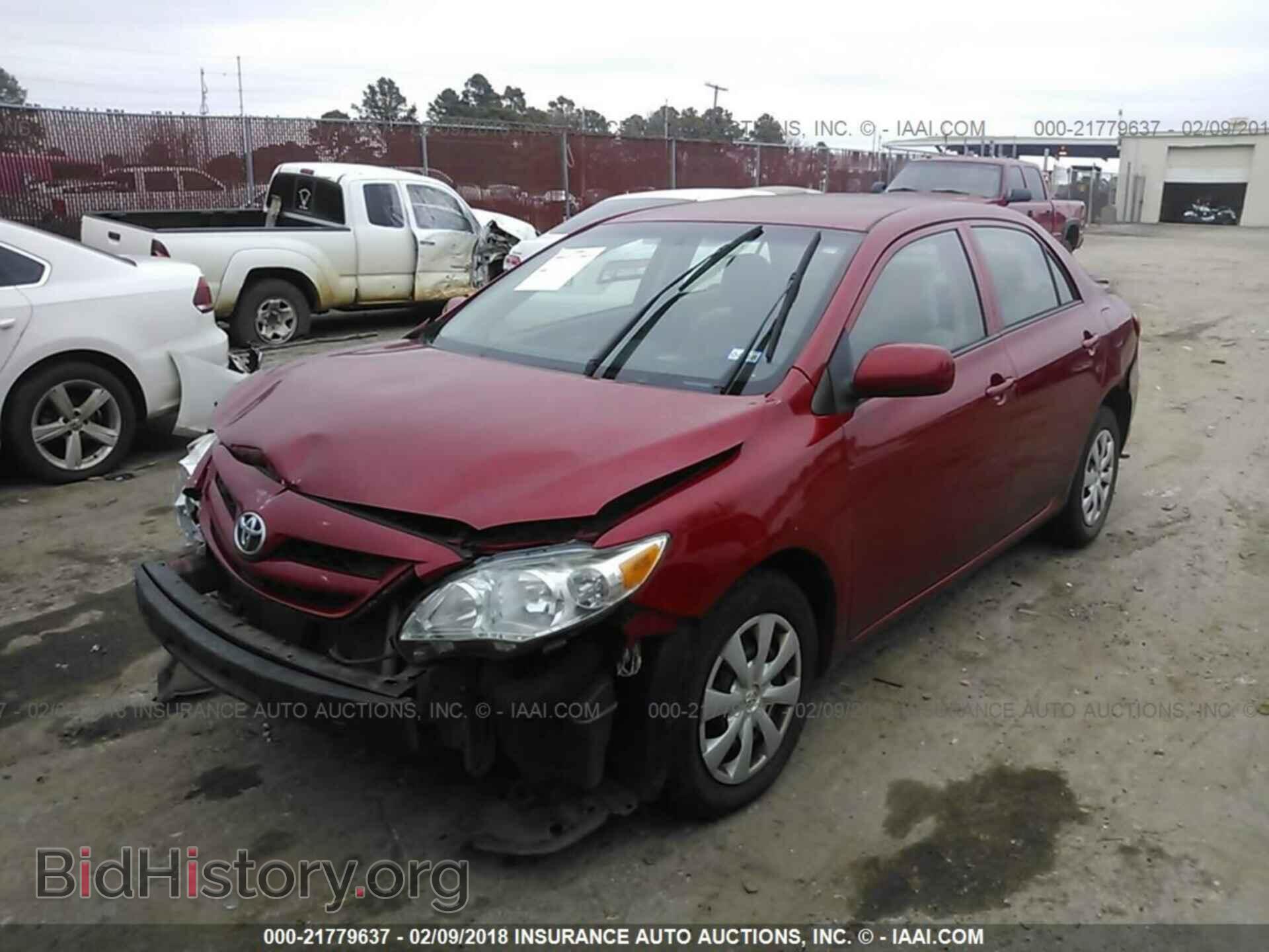 2013 Toyota Corolla - VIN: 5YFBU4EE3DP166520 - Photo 2