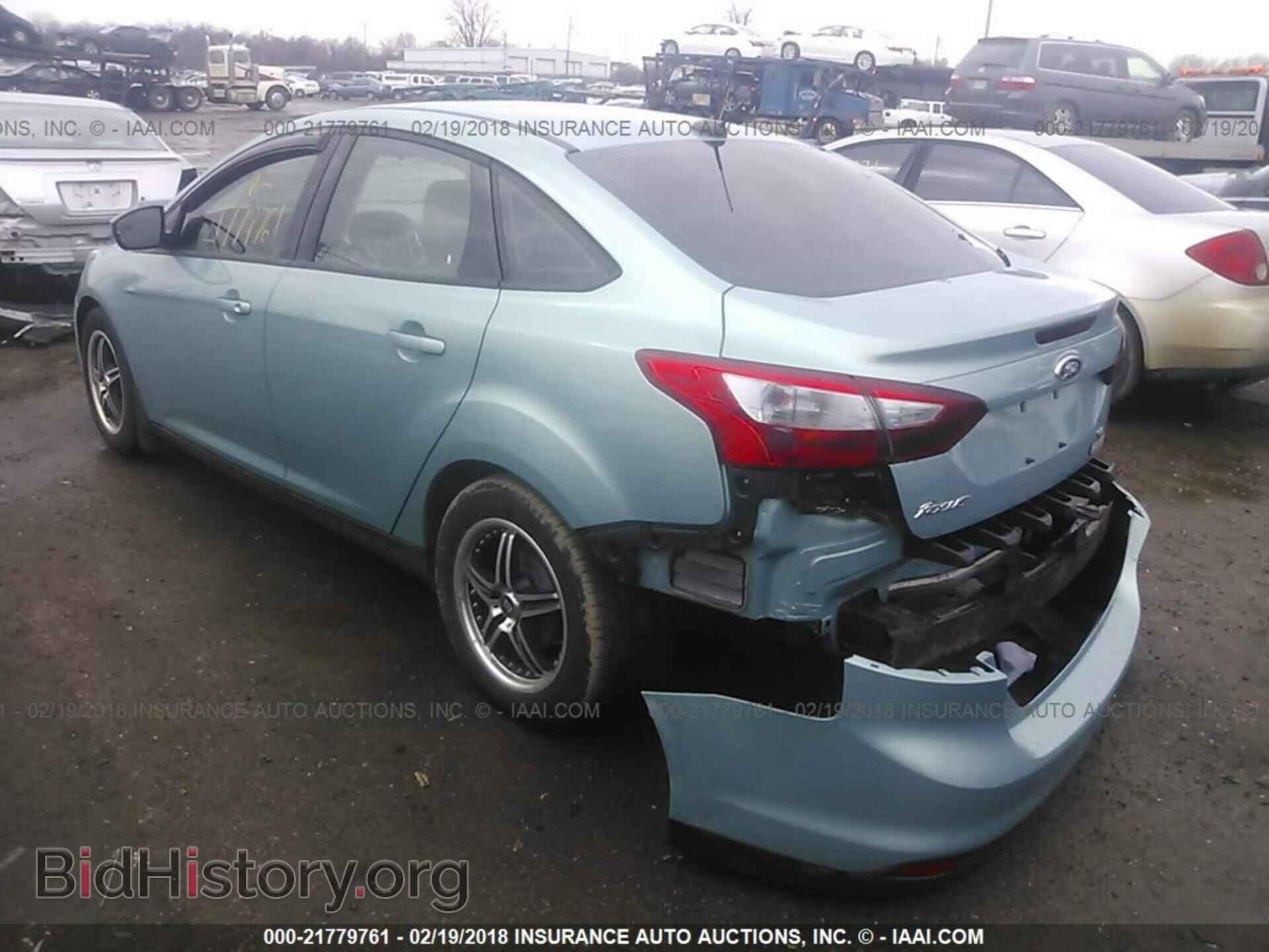 2012 Ford Focus - VIN: 1FAHP3F27CL283398 - Photo 3