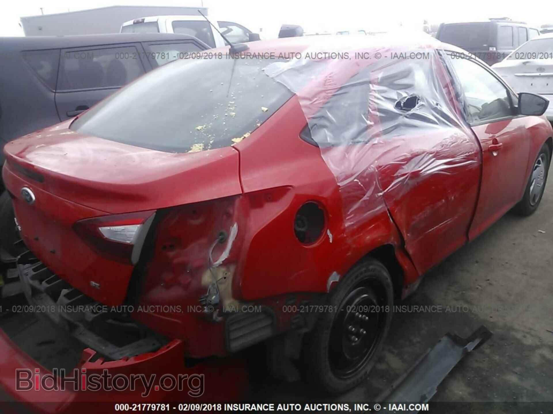 2012 Ford Focus - VIN: 1FAHP3F29CL332312 - Photo 4