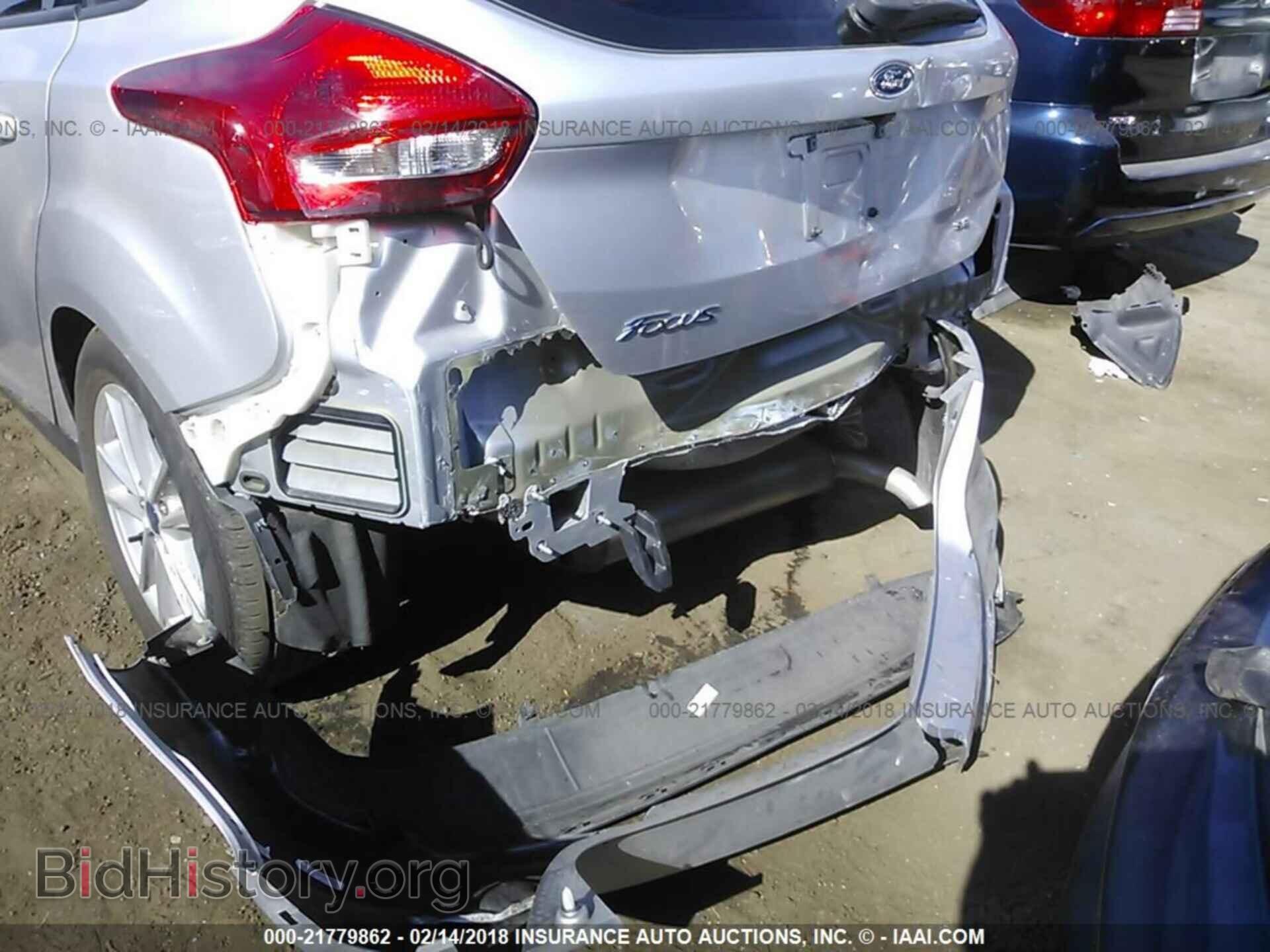2016 Ford Focus - VIN: 1FADP3K20GL338011 - Photo 6