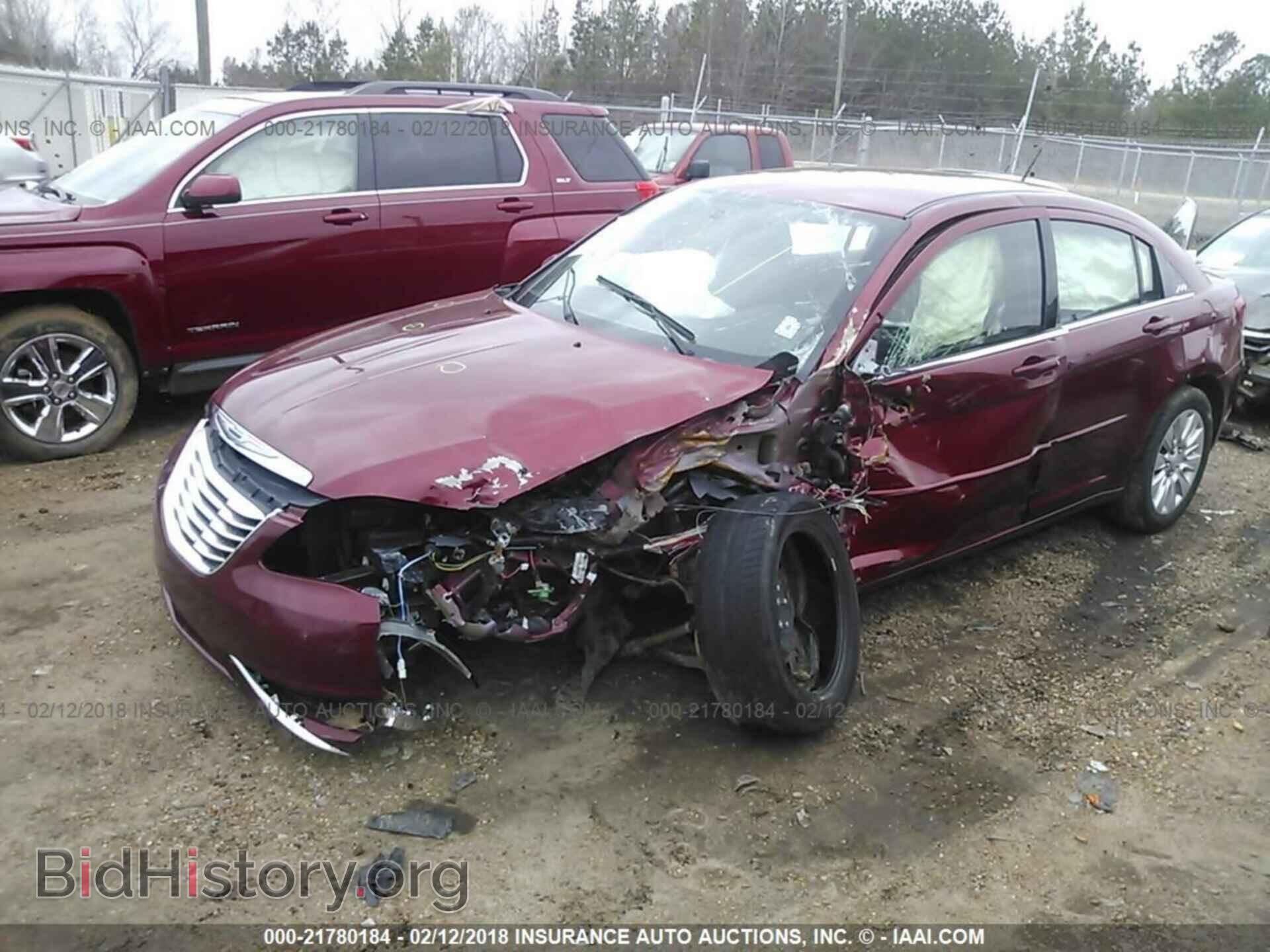 2012 Chrysler 200 - VIN: 1C3CCBAB2CN205119 - Photo 2