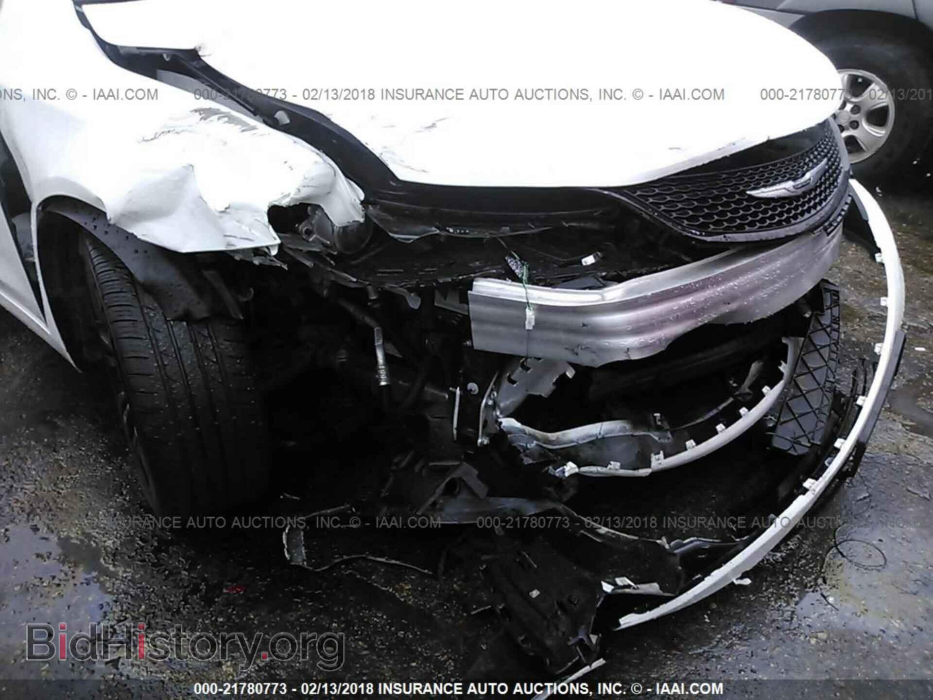 2017 Chrysler 200 - VIN: 1C3CCCFB4HN502348 - Фото 6