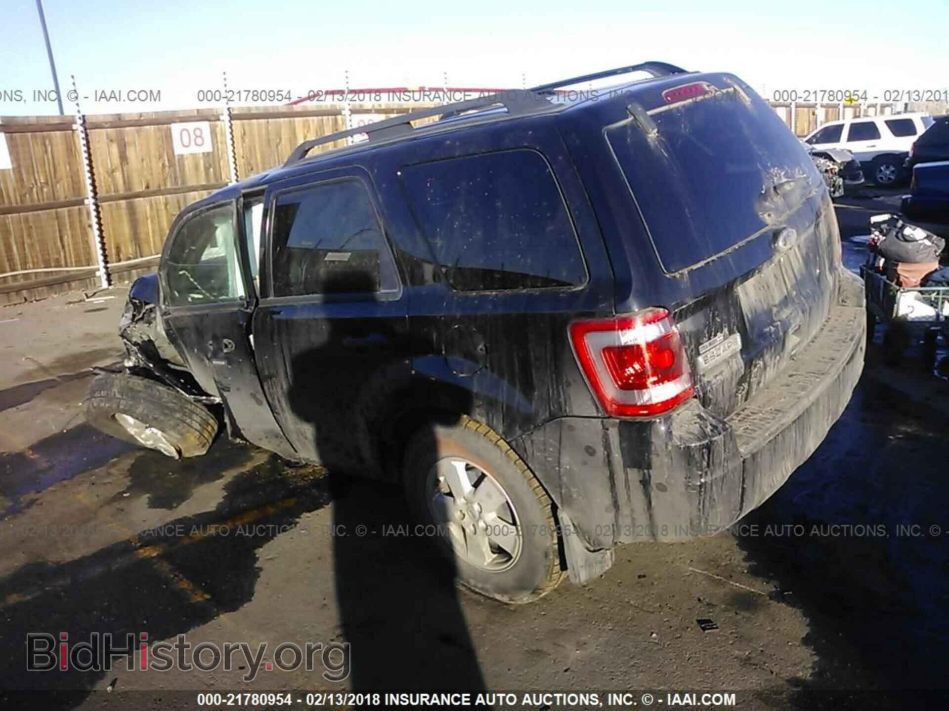 2012 Ford Escape - VIN: 1FMCU0D7XCKB05108 - Фото 3