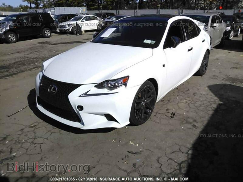 2015 Lexus IS (VIN JTHCF1D26F5028554) — фото 2 из 10