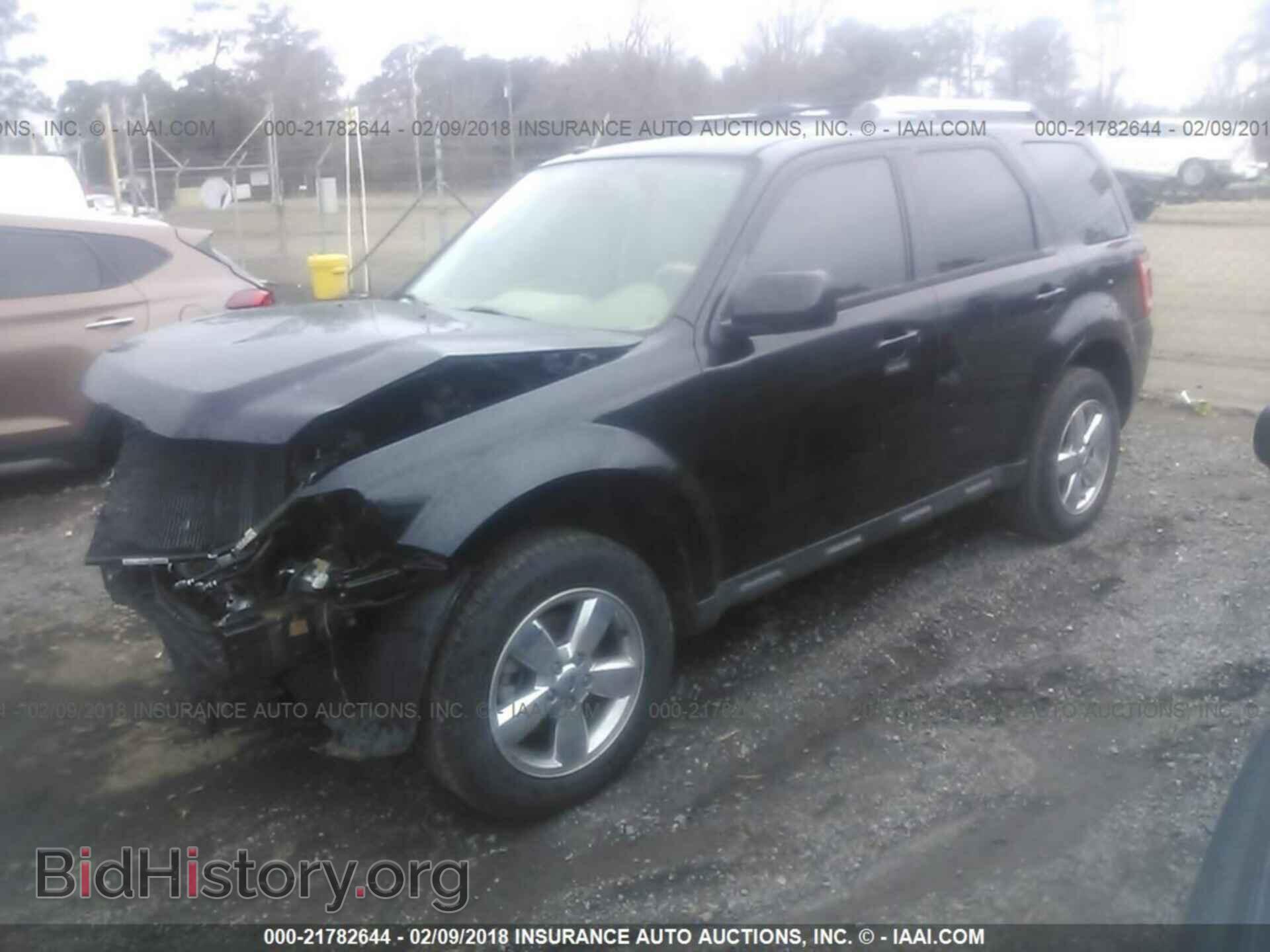 2012 Ford Escape - VIN: 1FMCU0EG5CKC00402 - Photo 2
