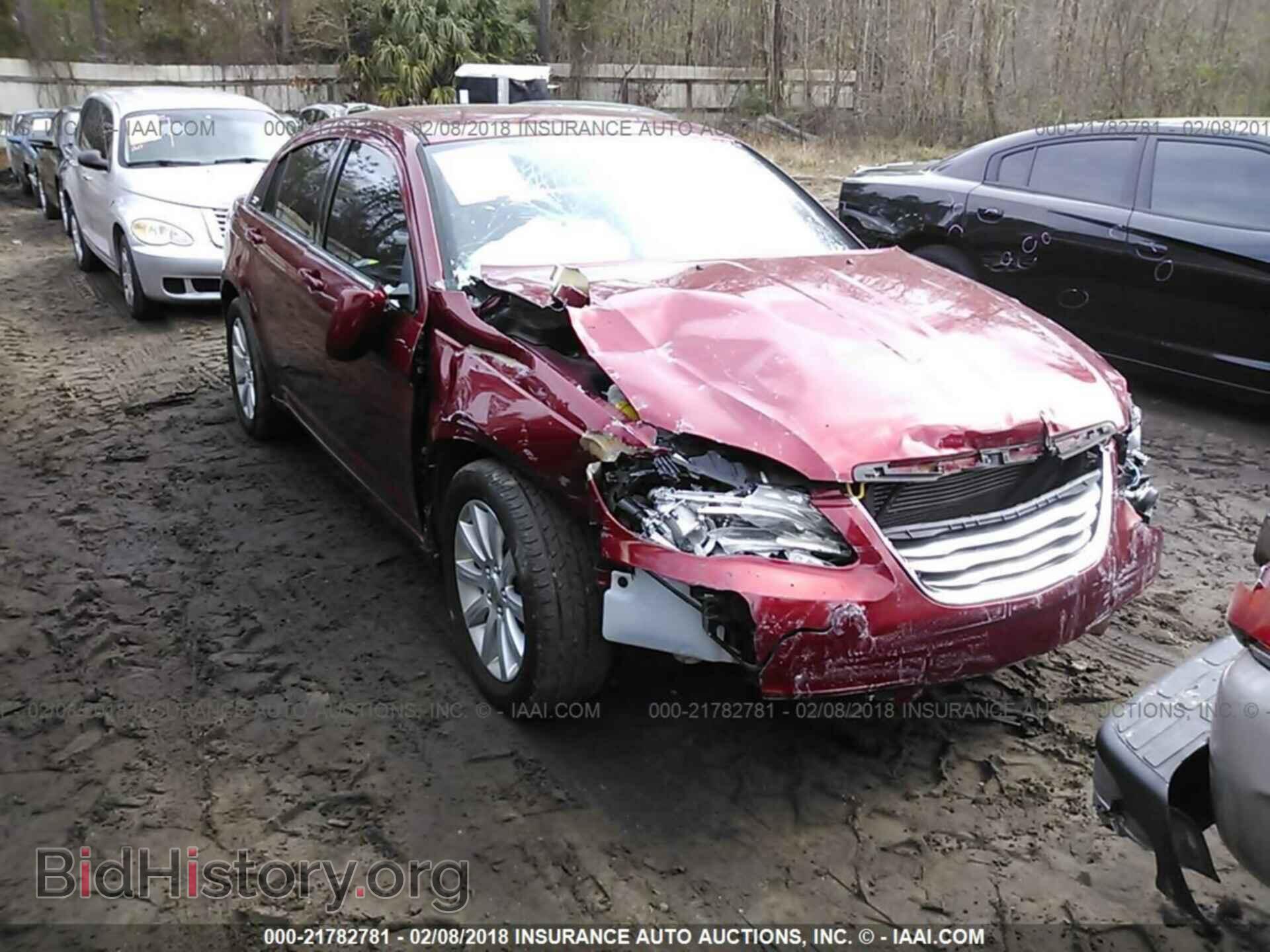 Photo 1C3CCBBB2DN631750 - Chrysler 200 2013