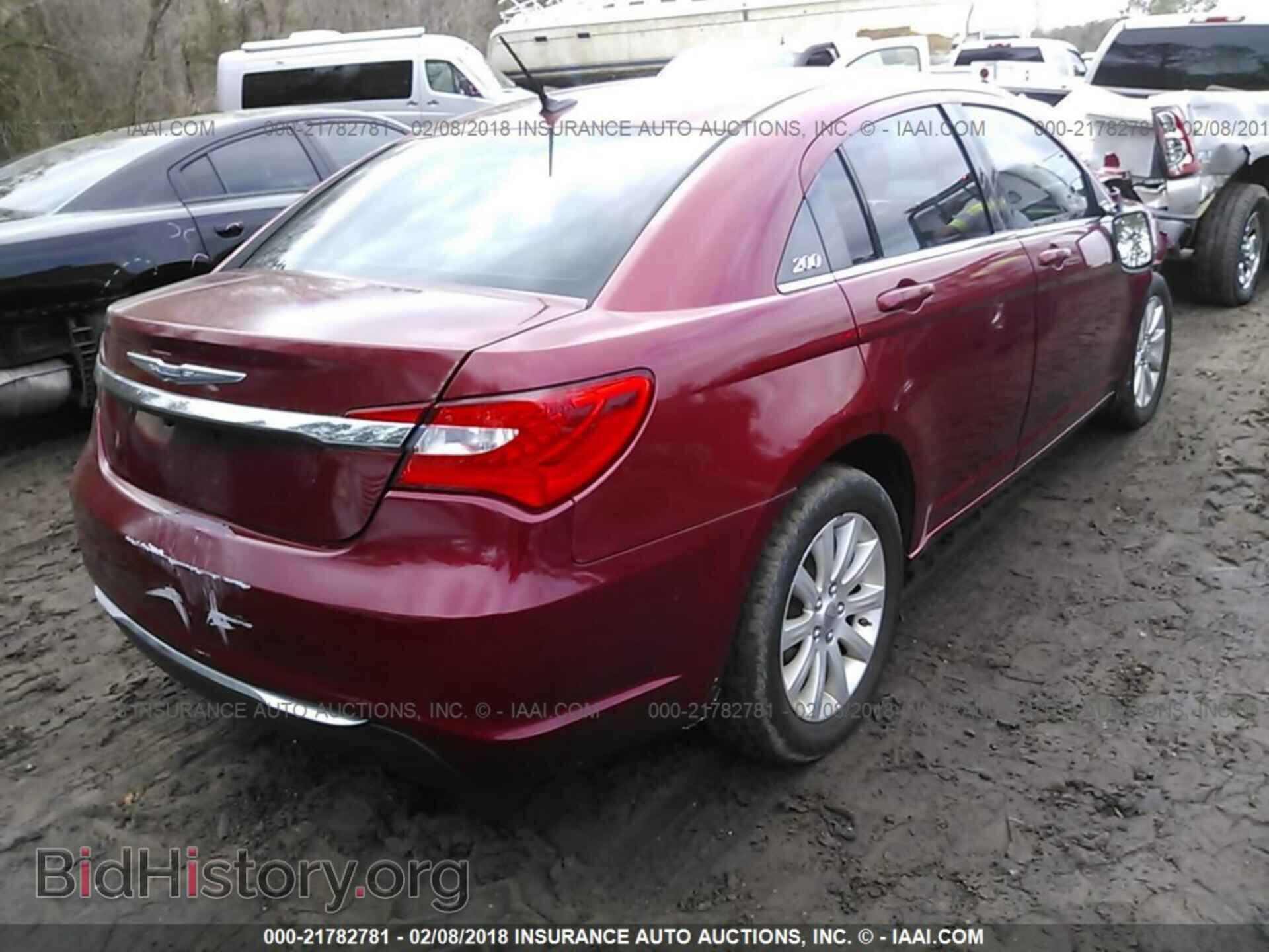 2013 Chrysler 200 - VIN: 1C3CCBBB2DN631750 - Photo 4