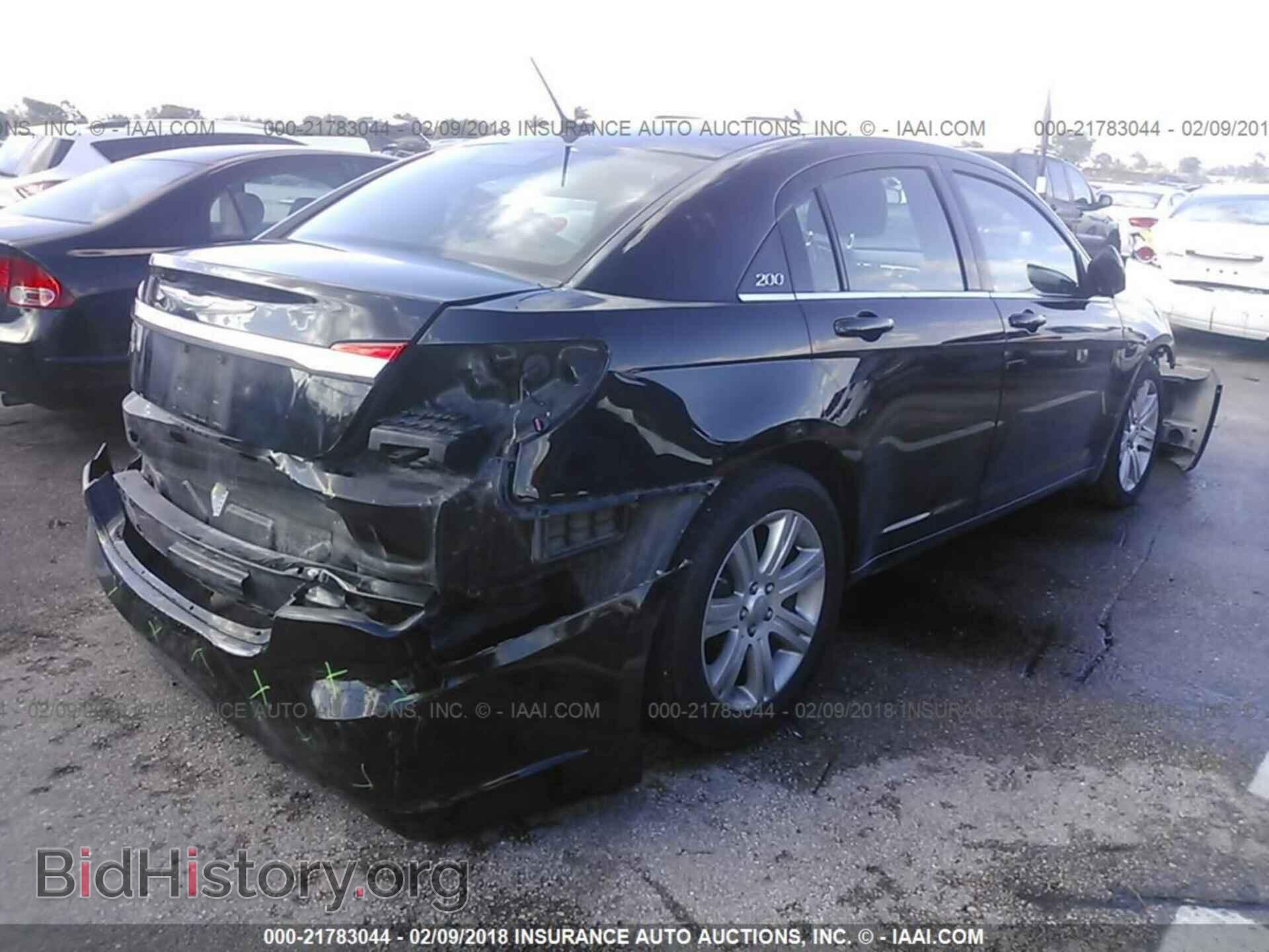 2013 Chrysler 200 - VIN: 1C3CCBAB3DN765264 - Фото 4