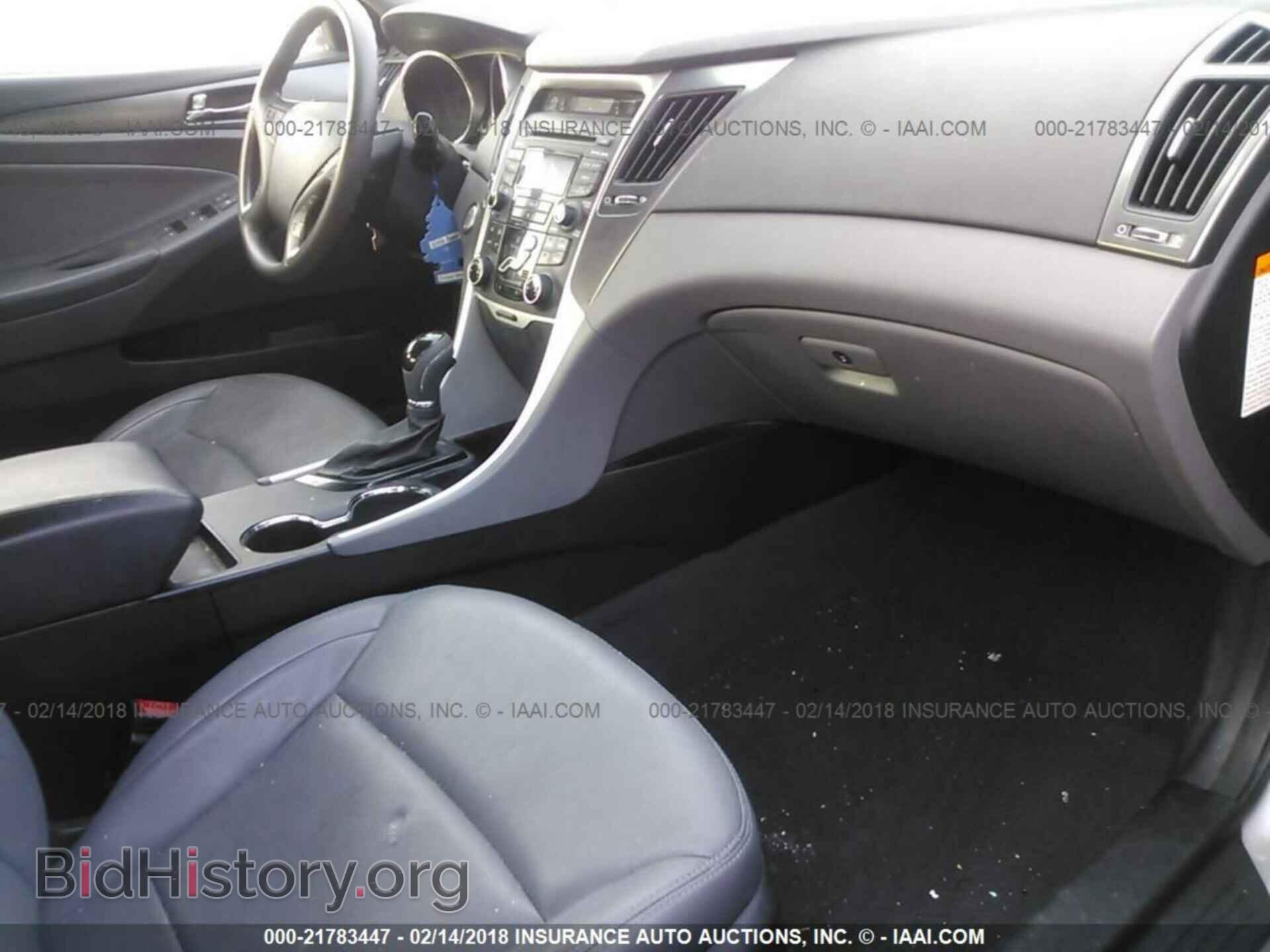 2012 Hyundai Sonata - VIN: KMHEC4A49CA046474 - Photo 5