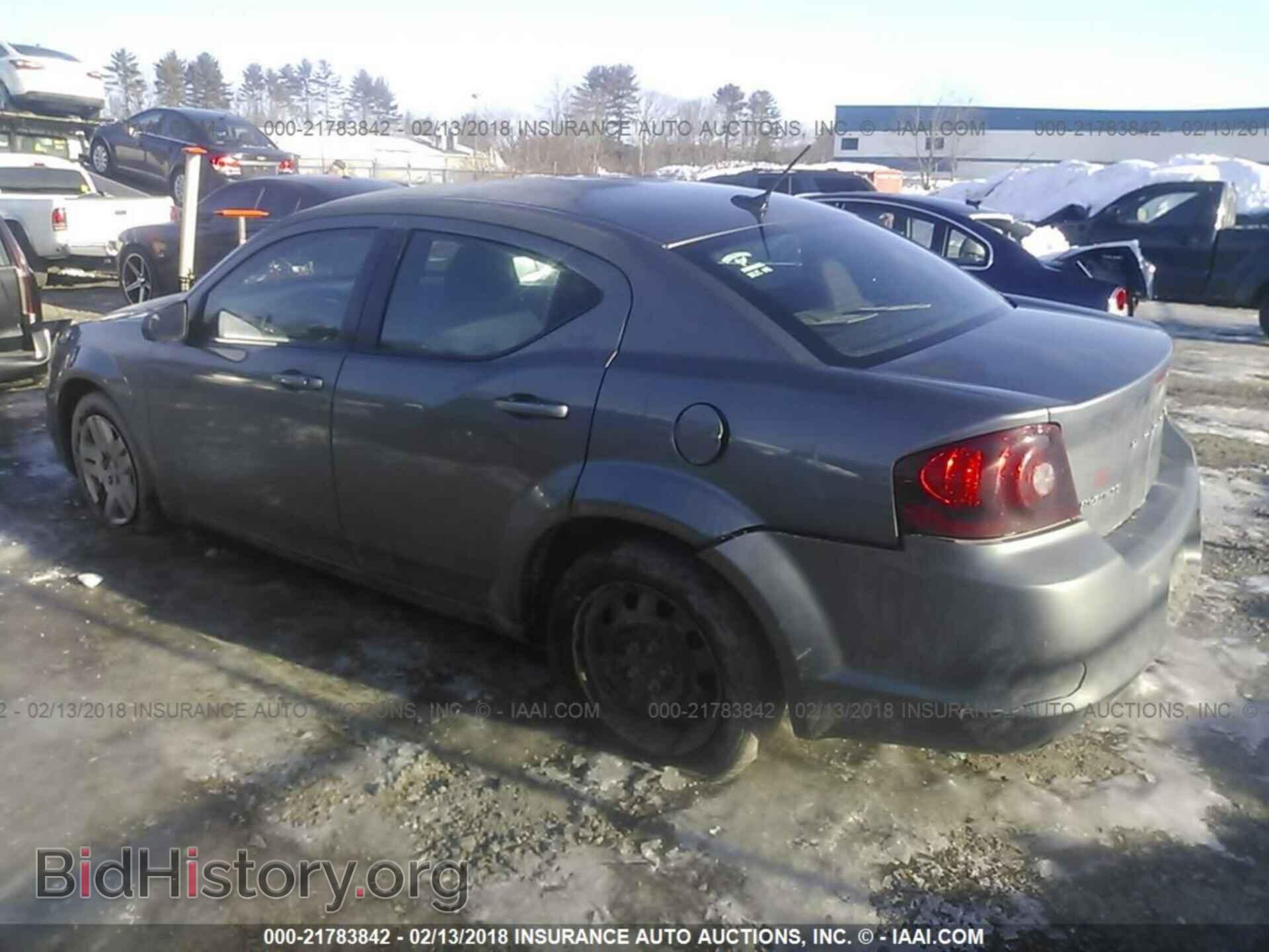 2011 Dodge Avenger - VIN: 1B3BD4FB5BN621237 - Photo 3