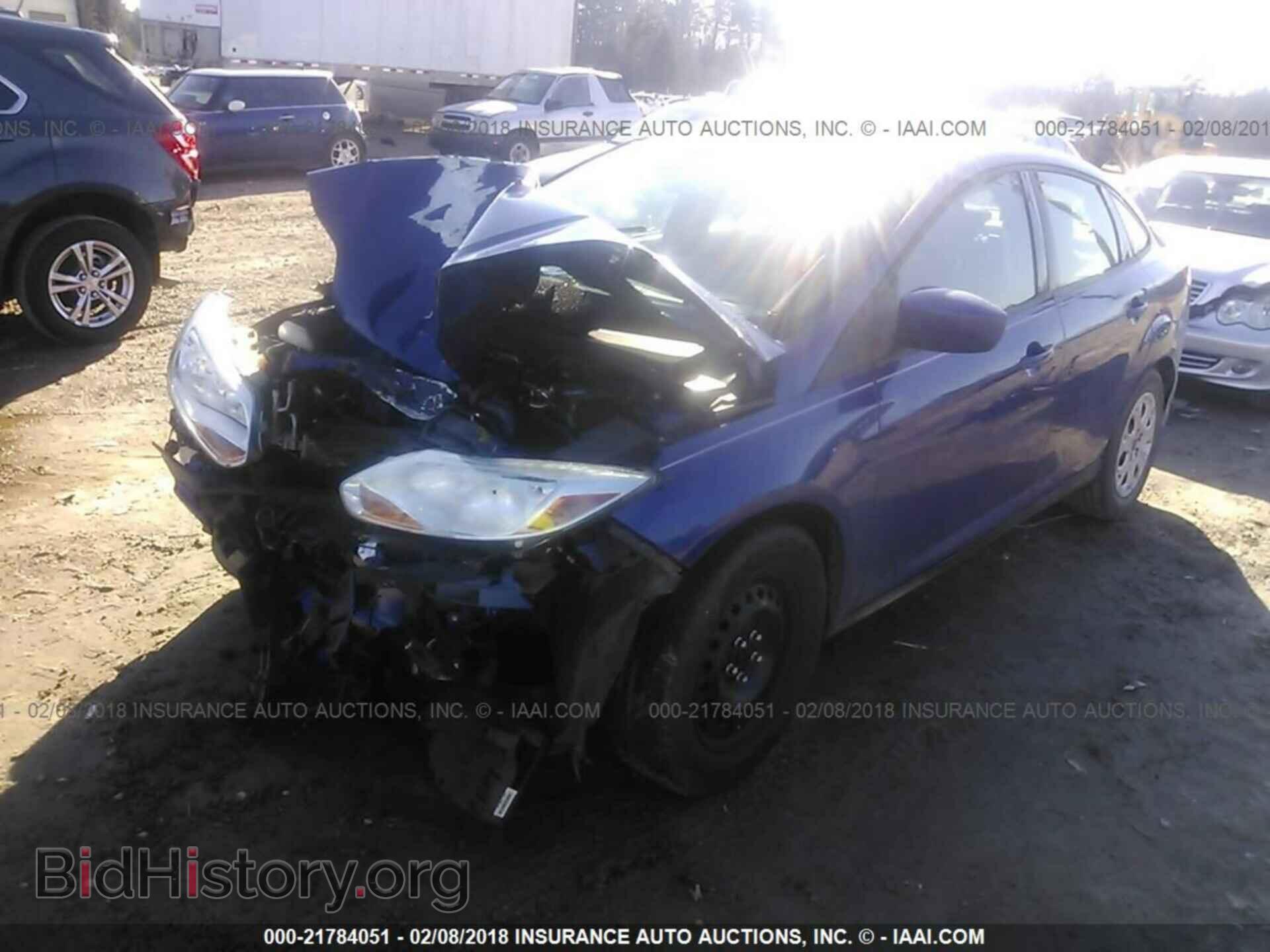 2012 Ford Focus - VIN: 1FAHP3F26CL277463 - Photo 2
