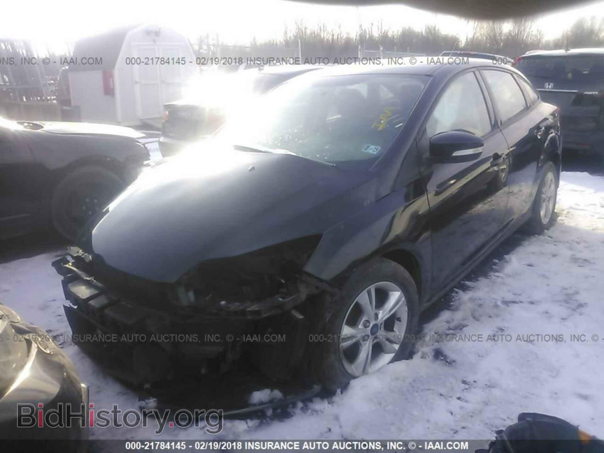 2014 Ford Focus - VIN: 1FADP3F23EL152373 - Фото 2