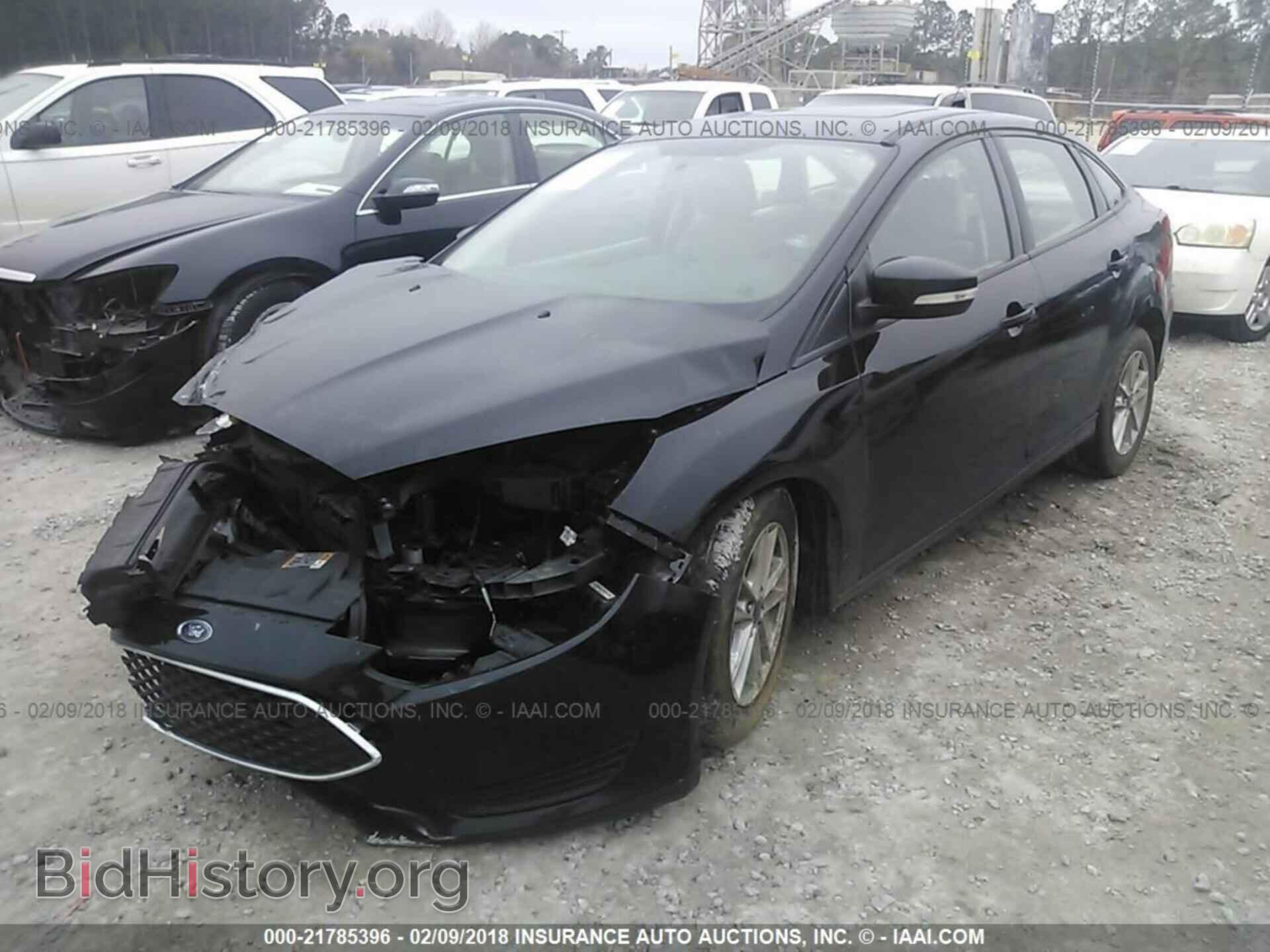 2016 Ford Focus - VIN: 1FADP3F24GL292550 - Фото 2