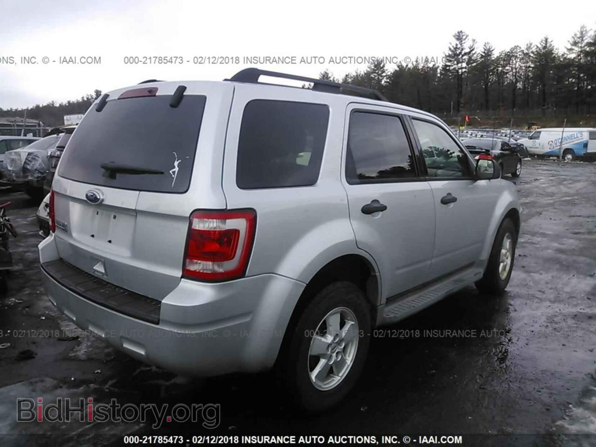 2011 Ford Escape - VIN: 1FMCU0D75BKA41591 - Фото 4