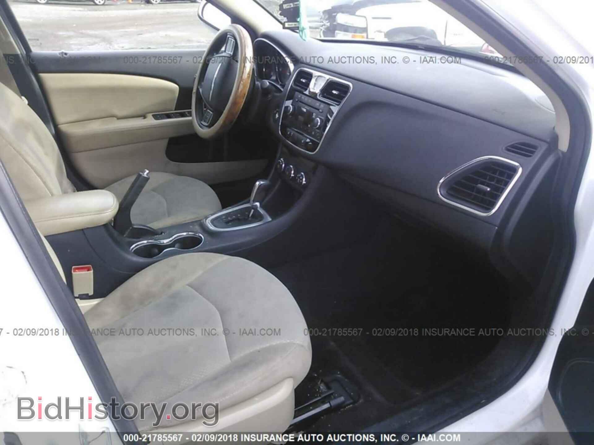 2011 Chrysler 200 - VIN: 1C3BC4FB7BN553769 - Photo 5