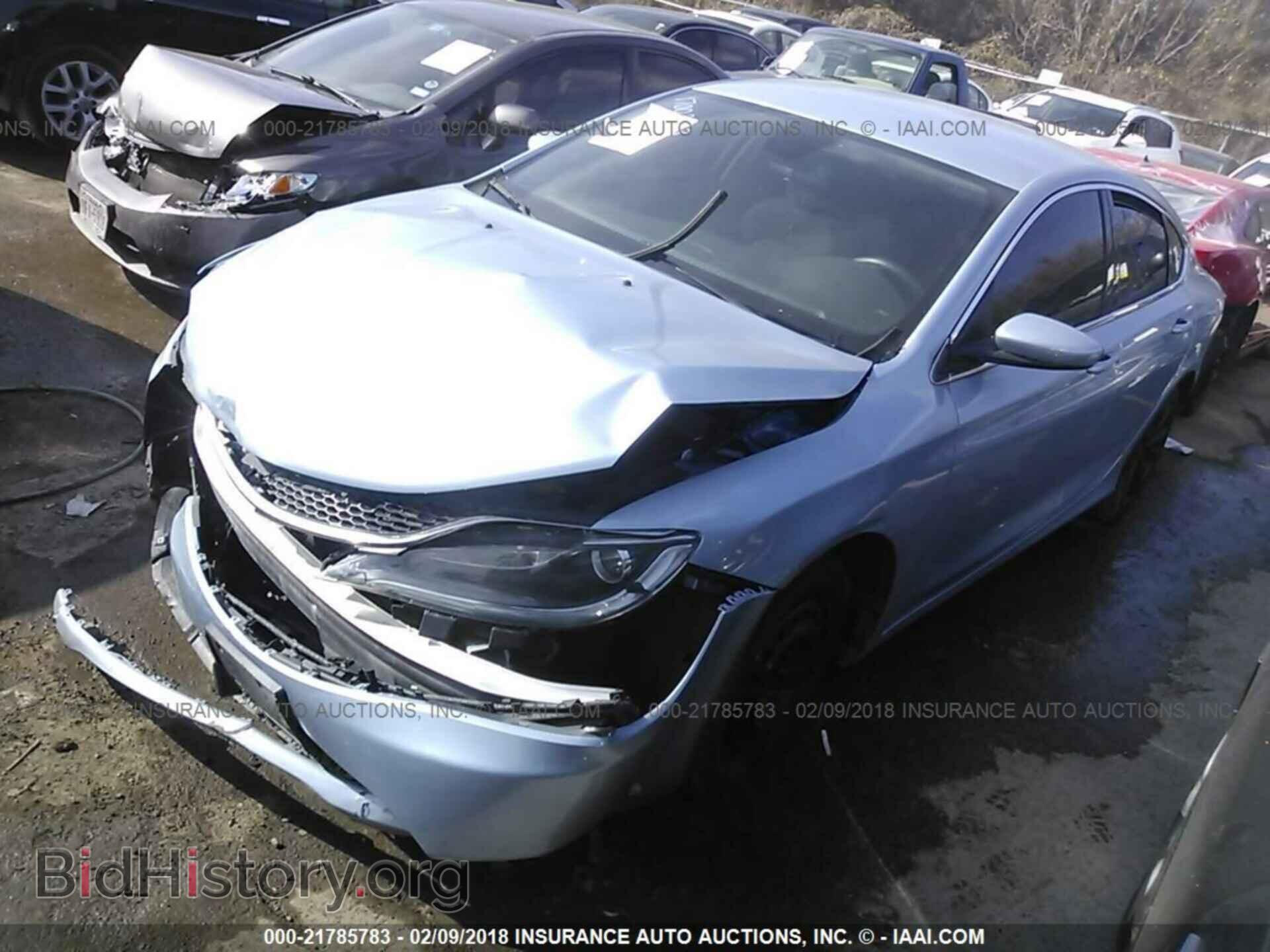 2015 Chrysler 200 - VIN: 1C3CCCAB3FN734525 - Фото 2