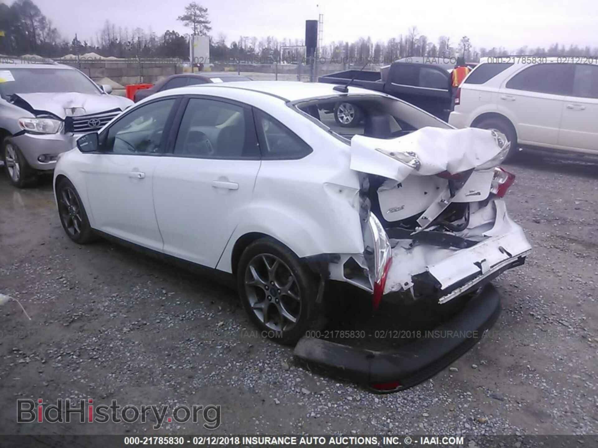 2013 Ford Focus - VIN: 1FADP3F2XDL252629 - Photo 3