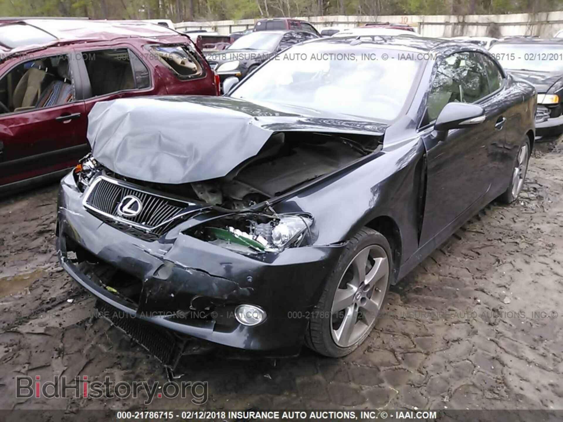2011 Lexus Is - VIN: JTHFE2C2XB2505084 - Photo 2