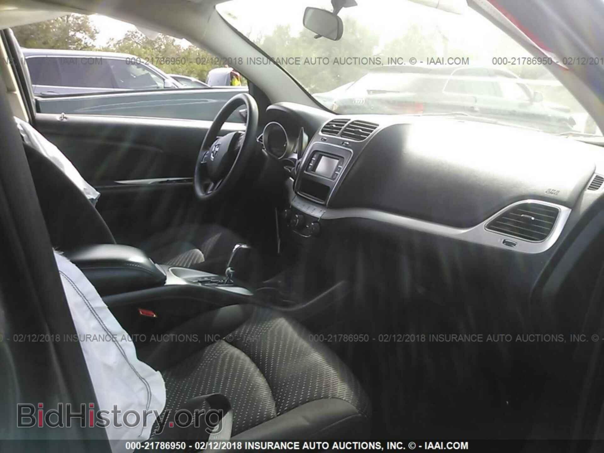 2015 Dodge Journey - VIN: 3C4PDCBB5FT586953 - Photo 5