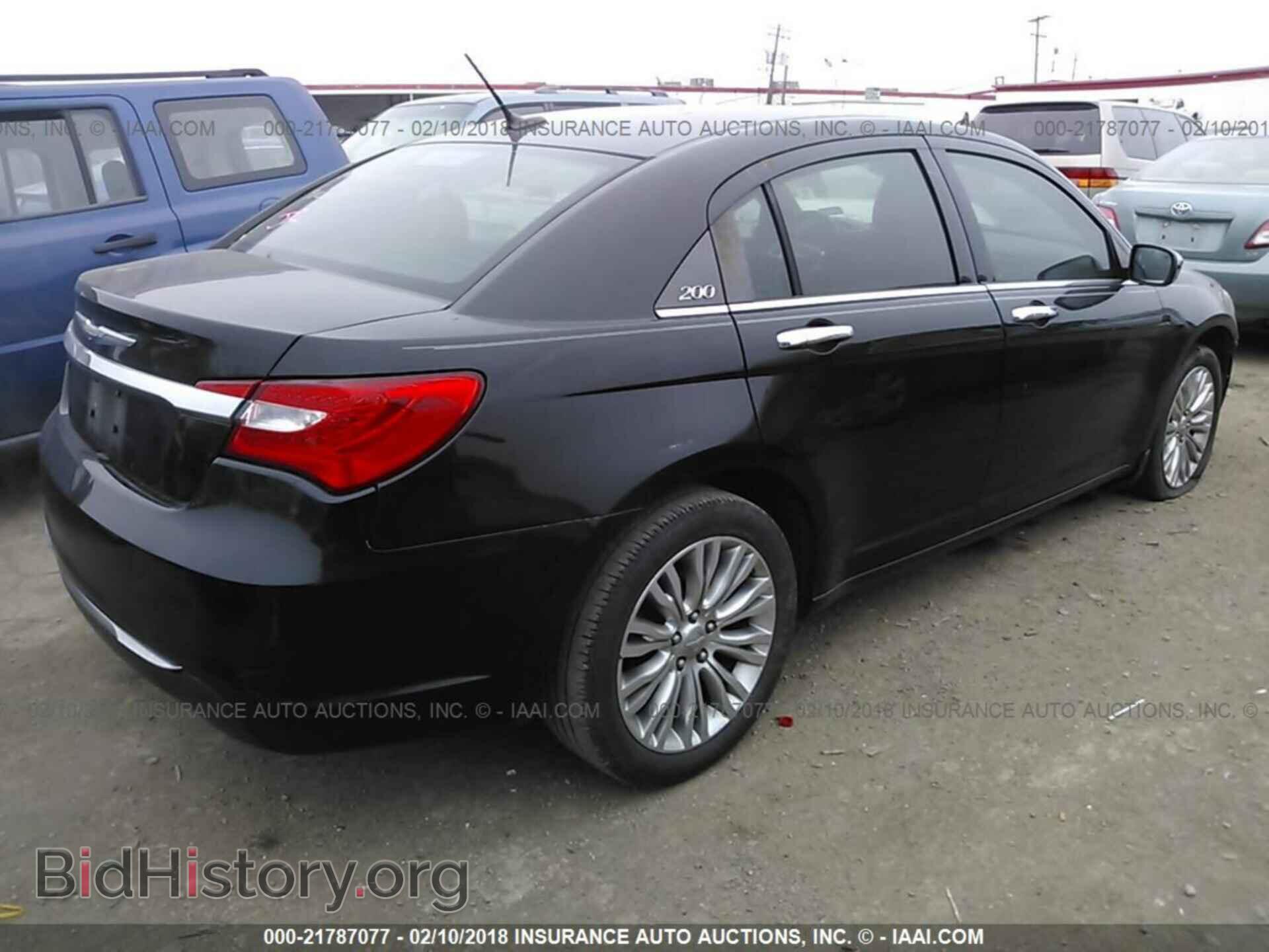 2011 Chrysler 200 - VIN: 1C3BC2FG7BN604221 - Фото 4